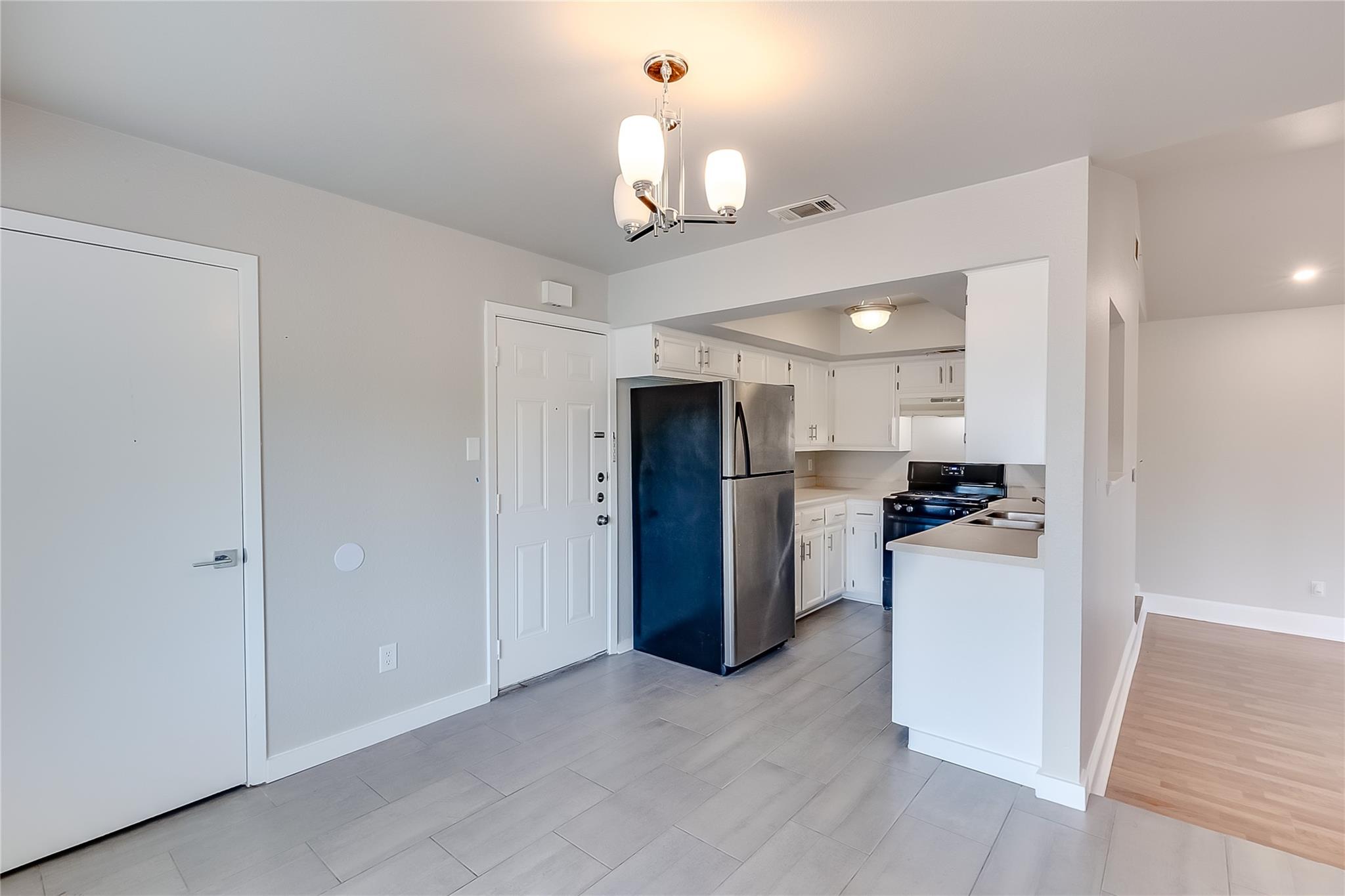 506 Stonebridge Dr, Round Rock, TX 78681