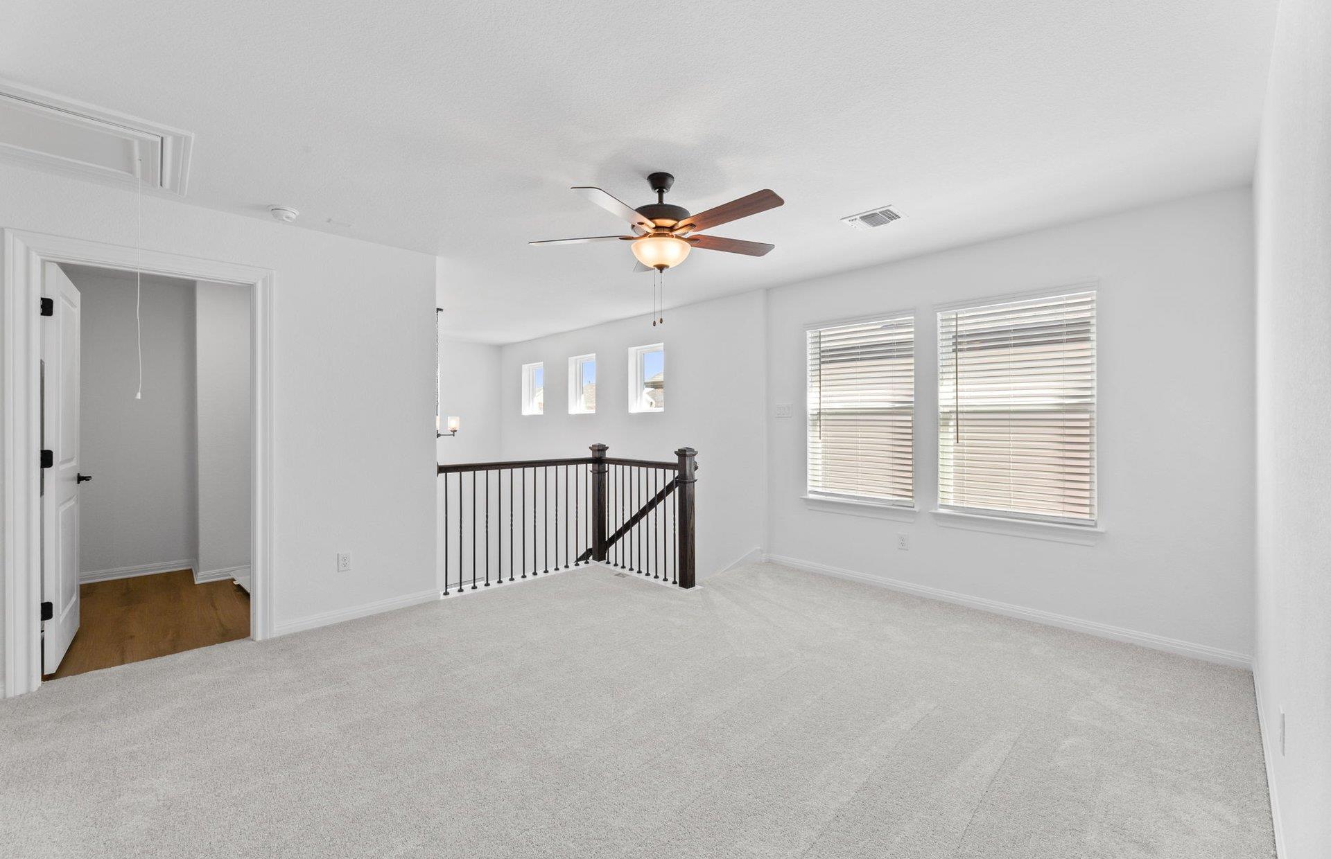 528 Knot Dr, Leander, TX 78641