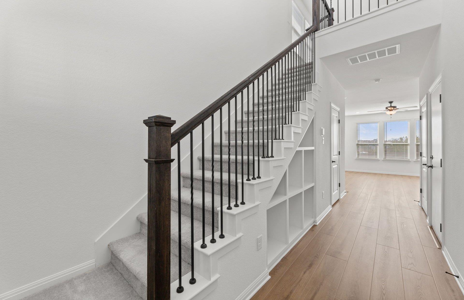 528 Knot Dr, Leander, TX 78641