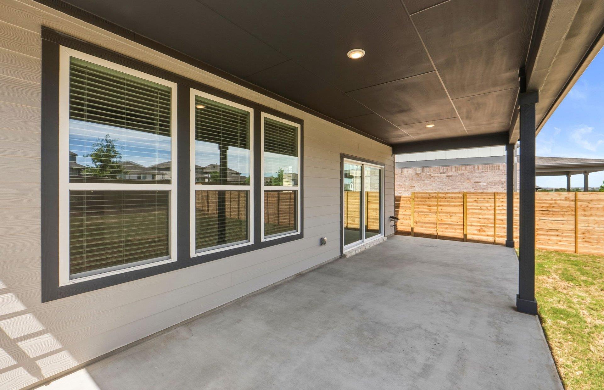 528 Knot Dr, Leander, TX 78641