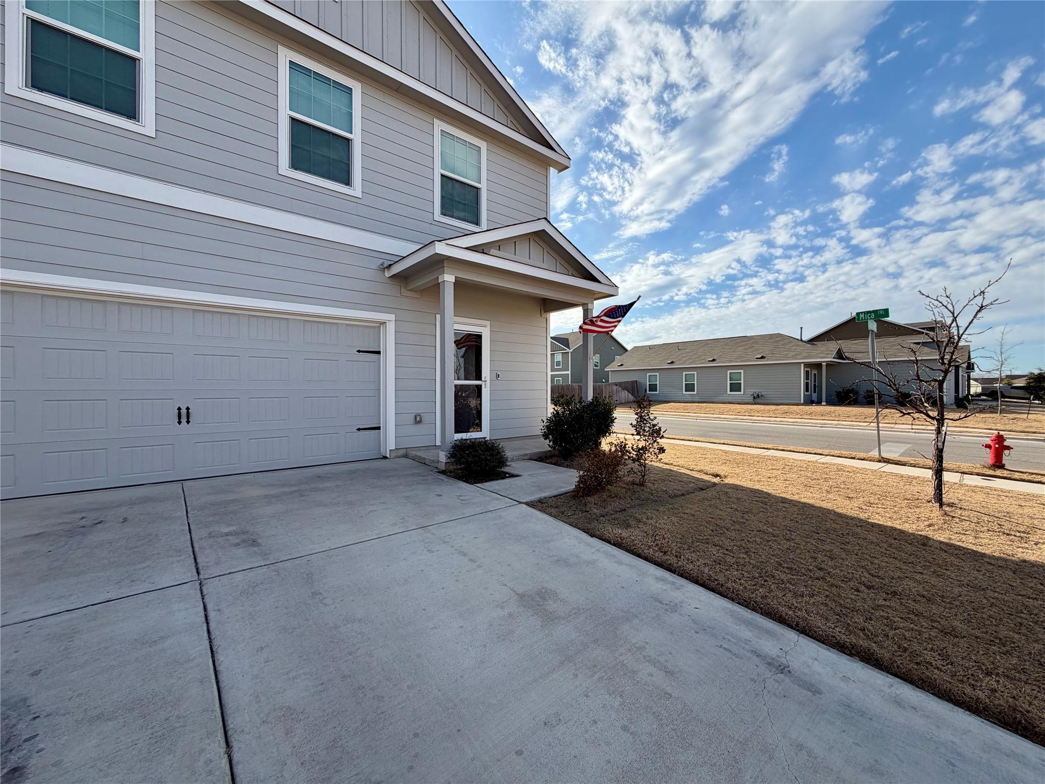 512 Gabbro Gdns, San Marcos, TX 78656