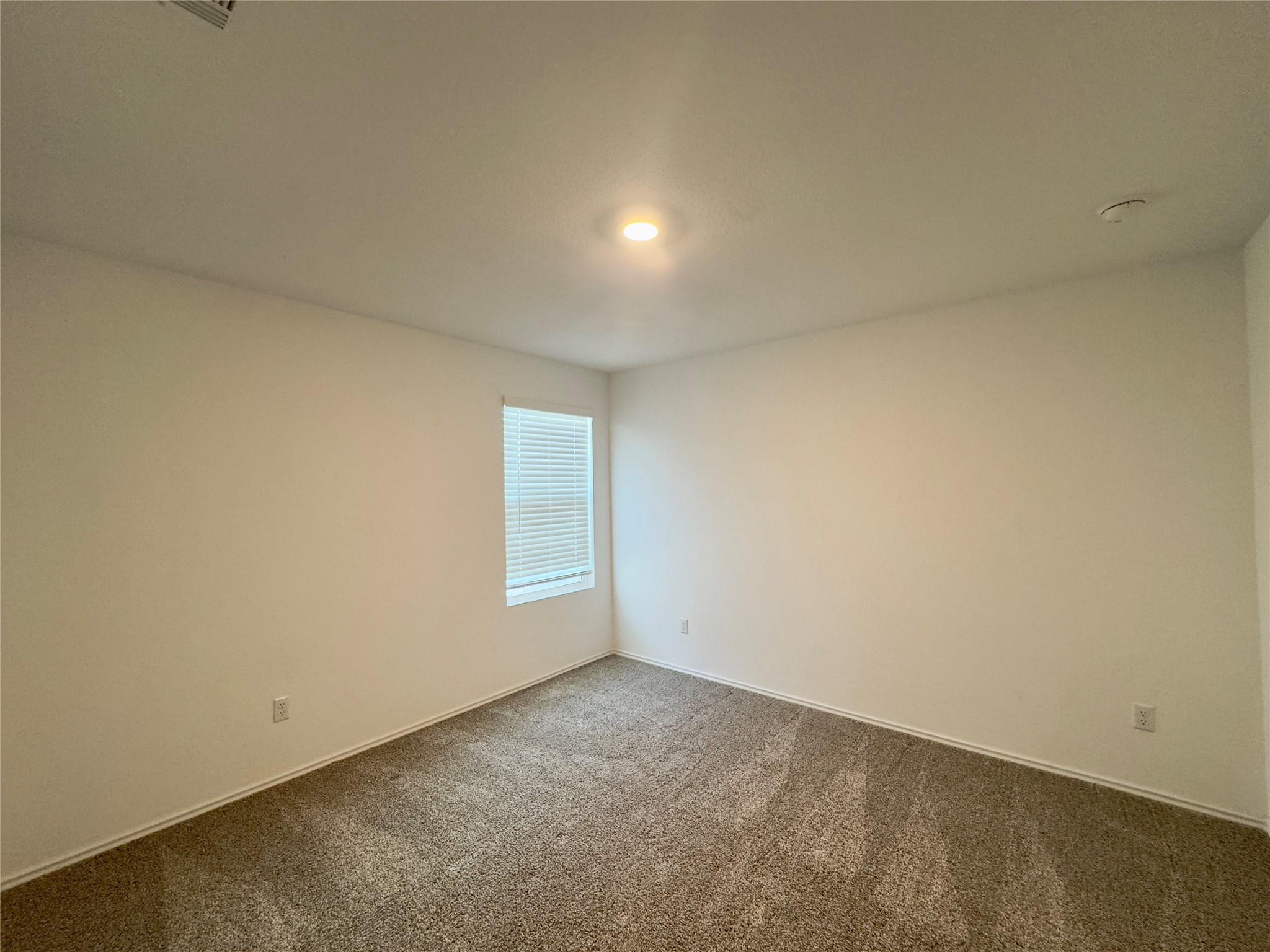 512 Gabbro Gdns, San Marcos, TX 78656