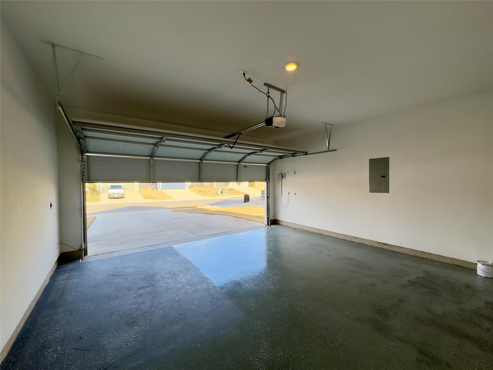 512 Gabbro Gdns, San Marcos, TX 78656