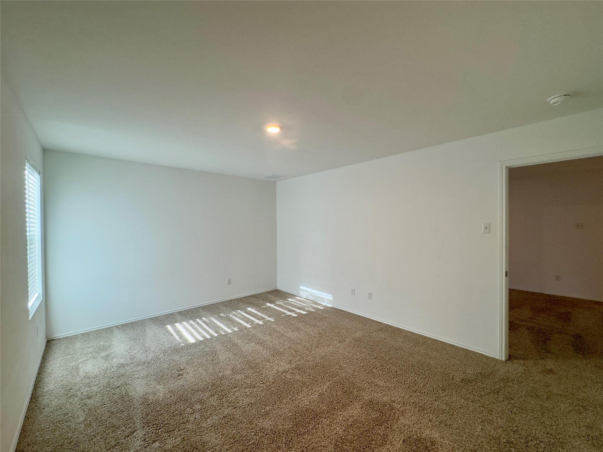 512 Gabbro Gdns, San Marcos, TX 78656