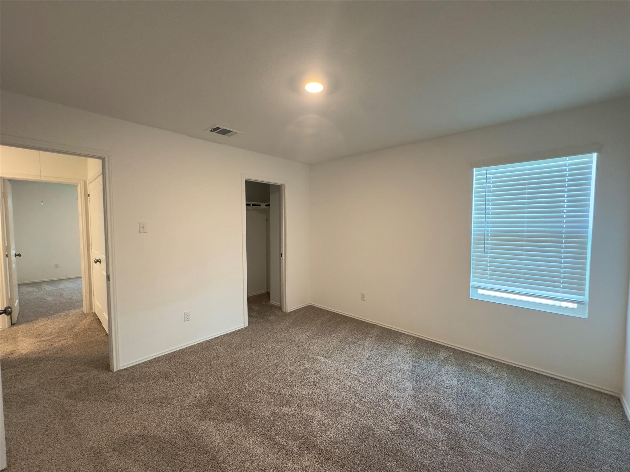 512 Gabbro Gdns, San Marcos, TX 78656