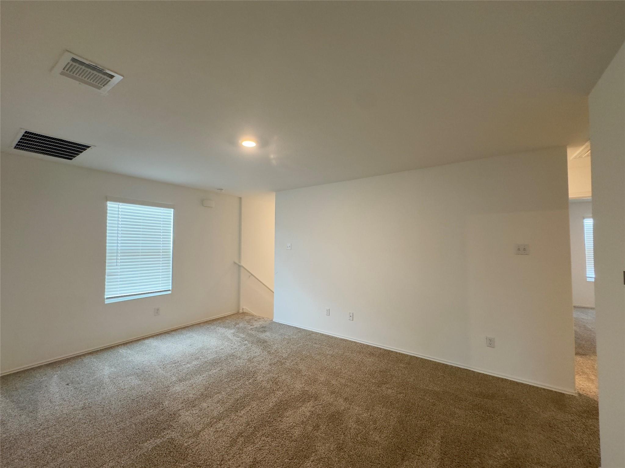 512 Gabbro Gdns, San Marcos, TX 78656