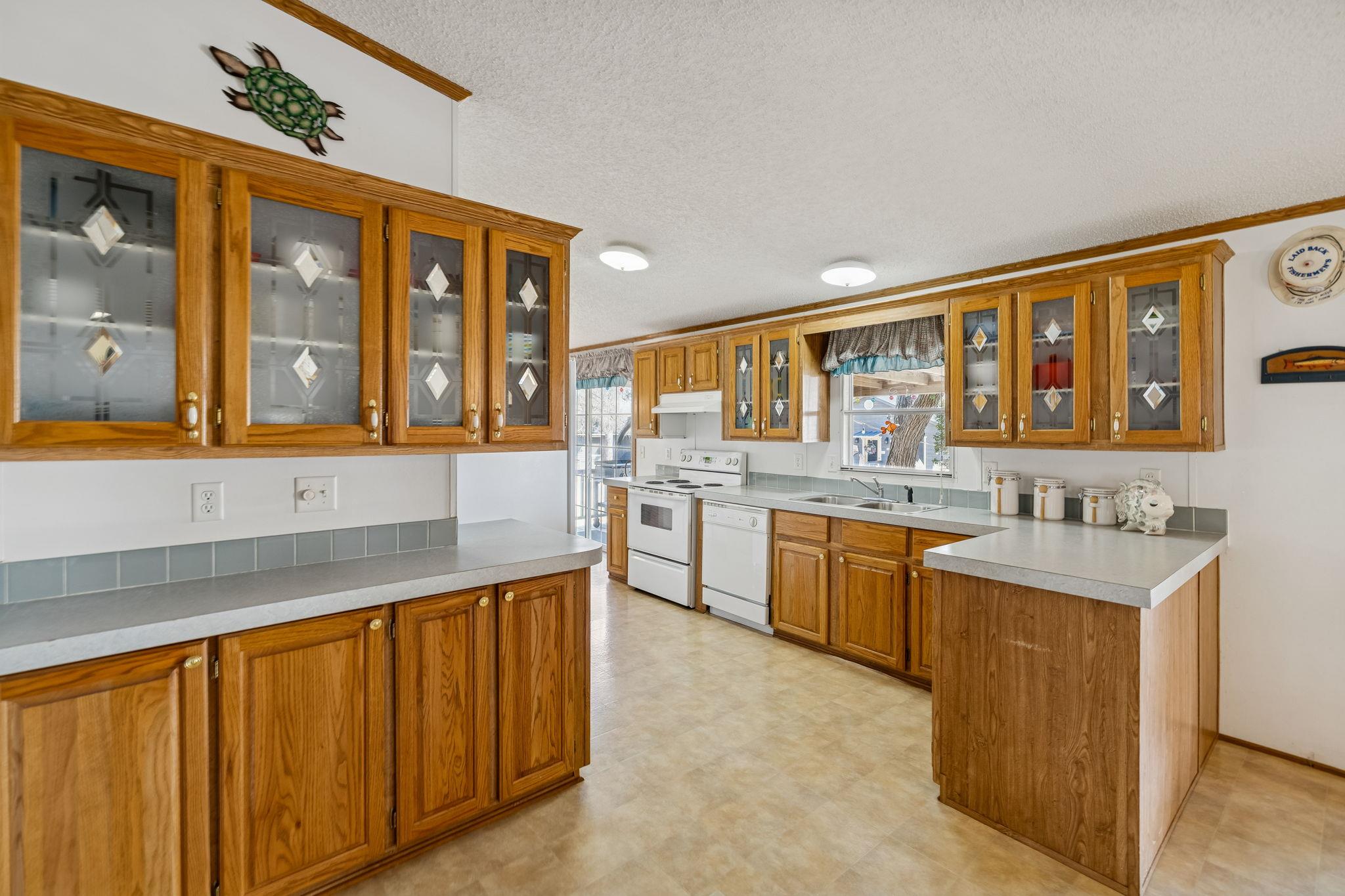 506 Ranch Road 2233, Llano, TX 78643