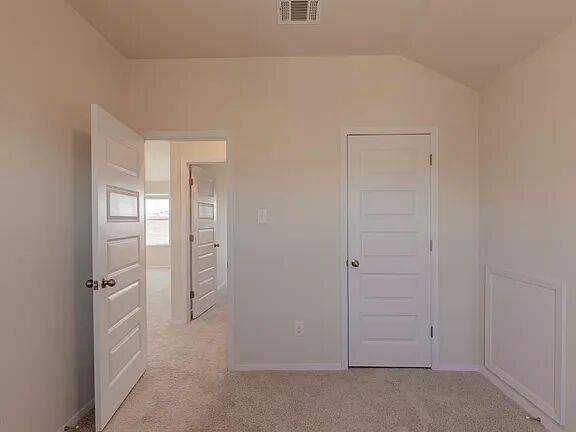 229 Gray Wolf Dr, San Marcos, TX 78666