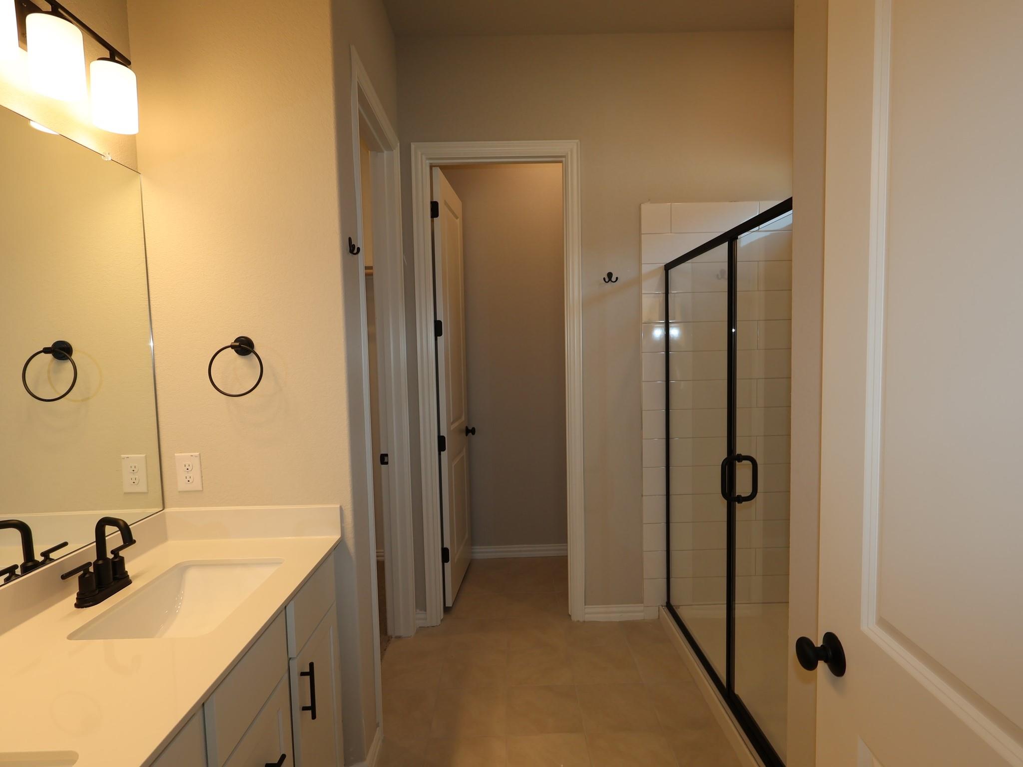 570 Darley Oak Dr, Dripping Springs, TX 78620