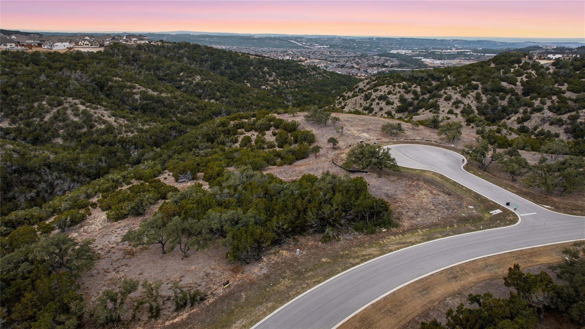 6204 MADRONE TREE Ln, Austin, TX 78738