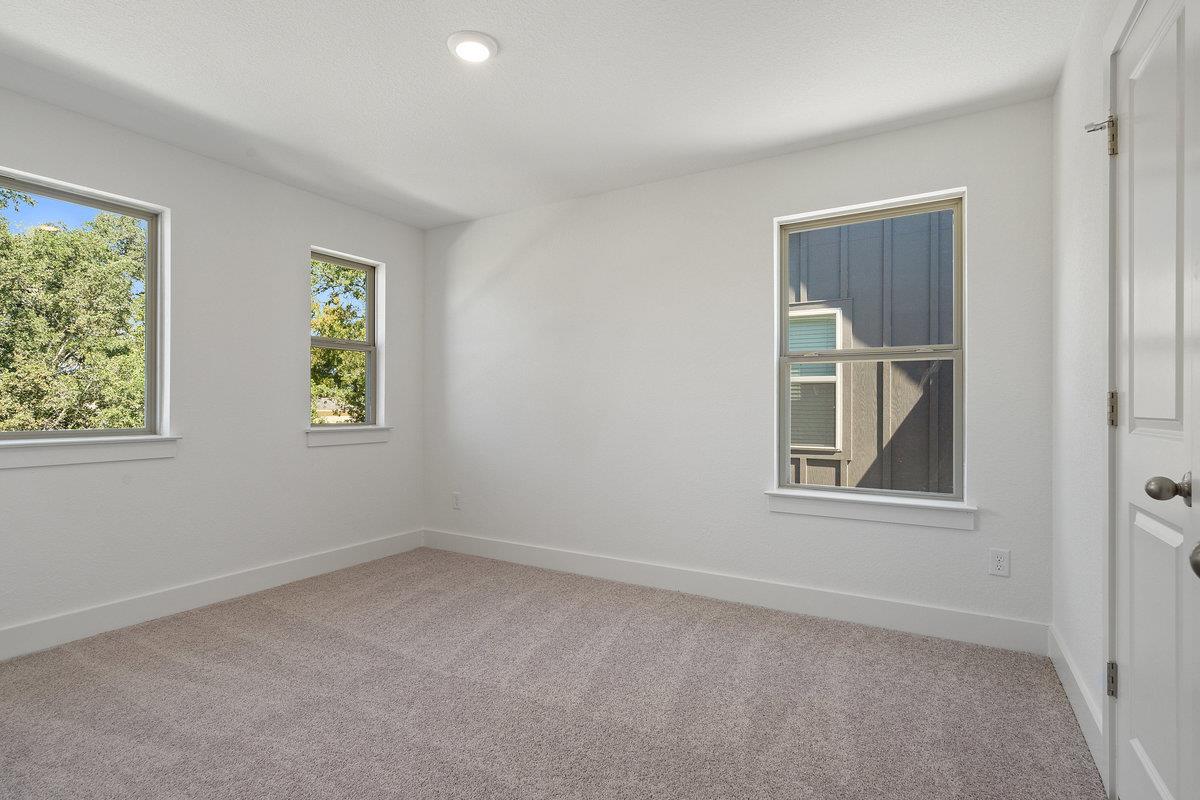 188 Tenny Ln, Kyle, TX 78640