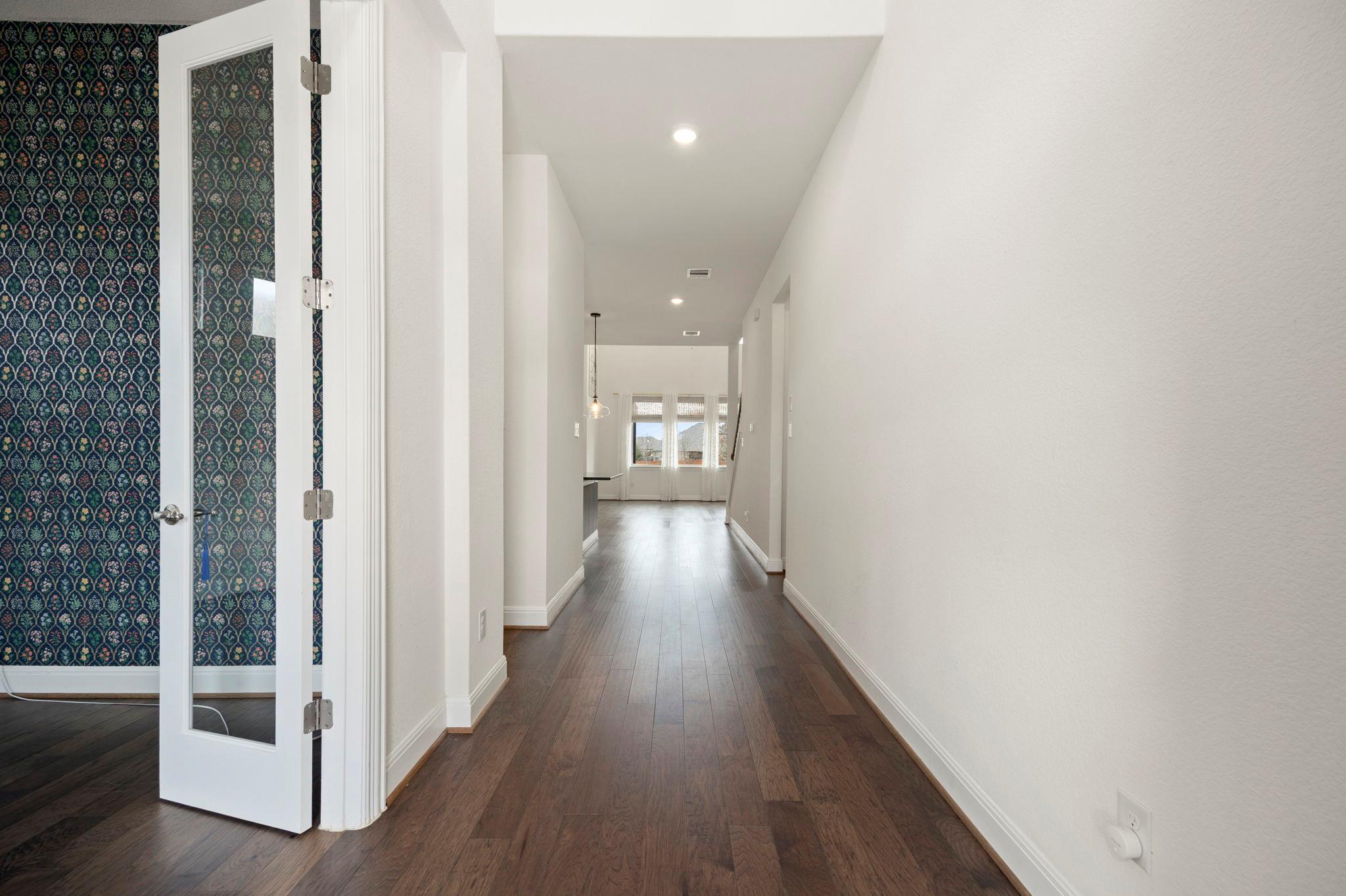 1098 Cherrystone Loop, Buda, TX 78610