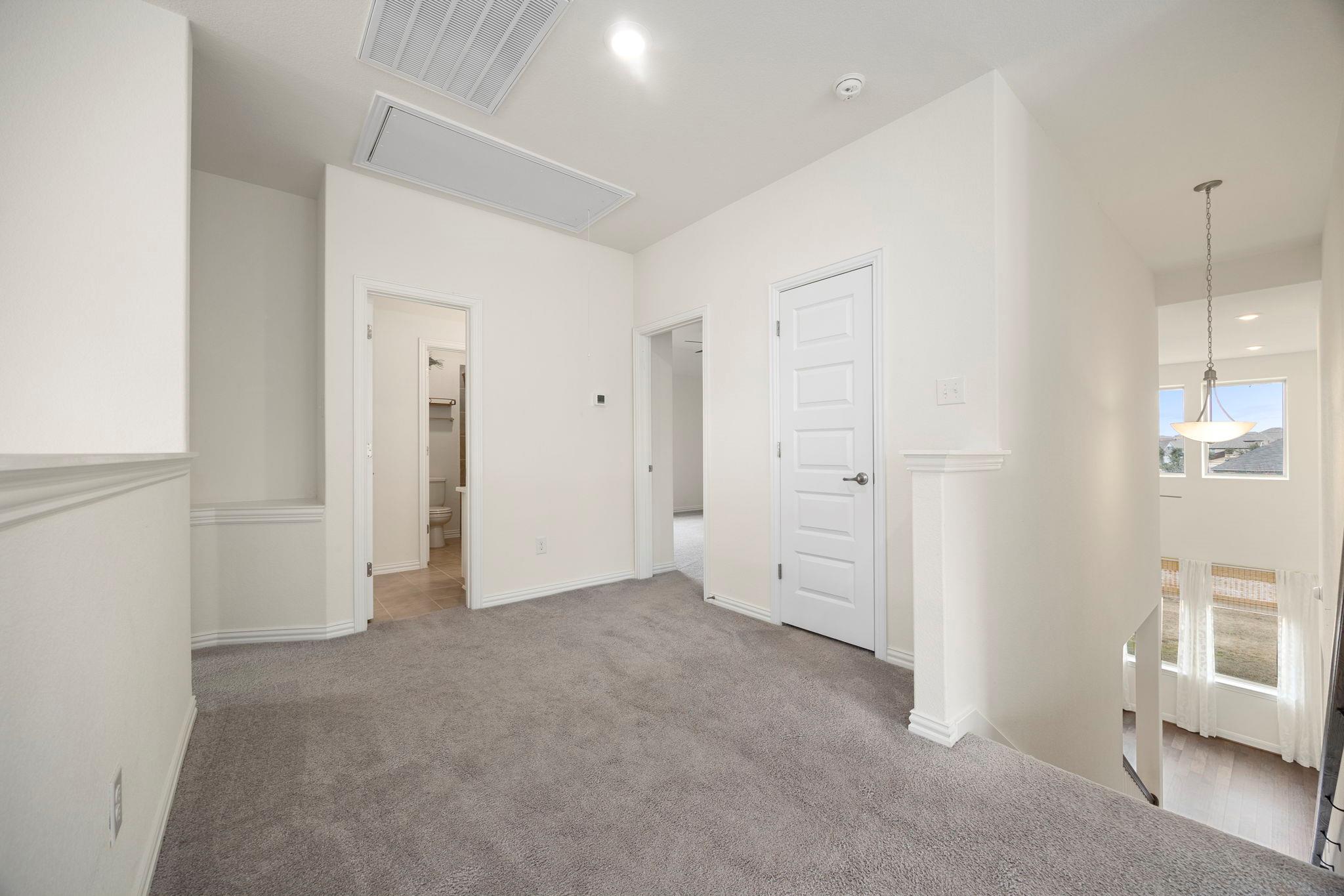 1098 Cherrystone Loop, Buda, TX 78610