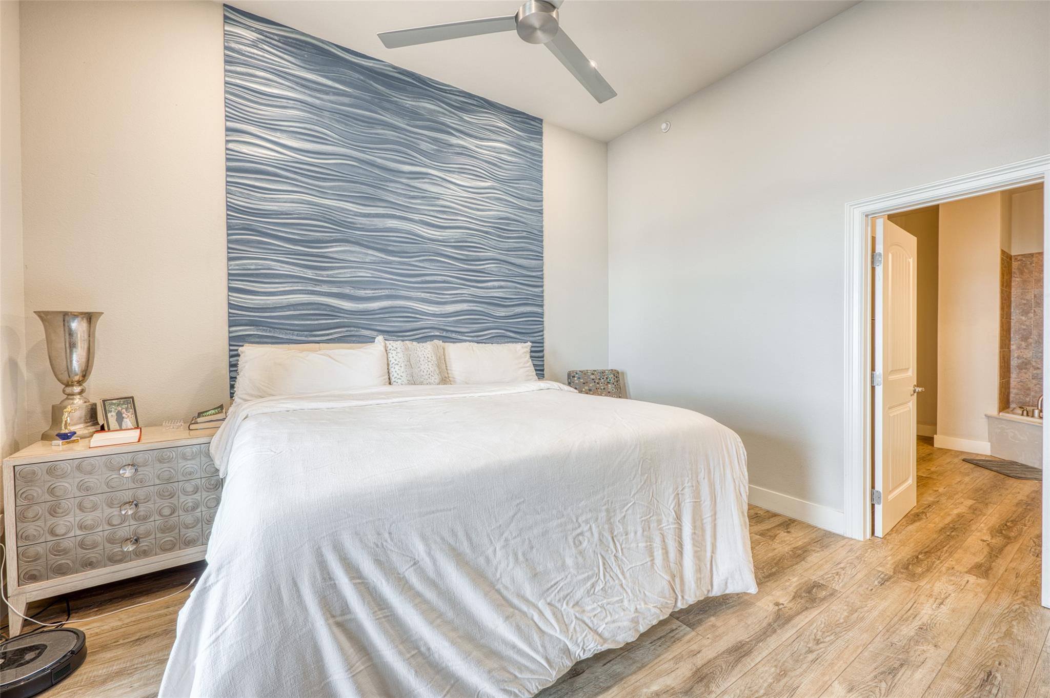 101 West Bank # 64, Horseshoe Bay, TX 78657