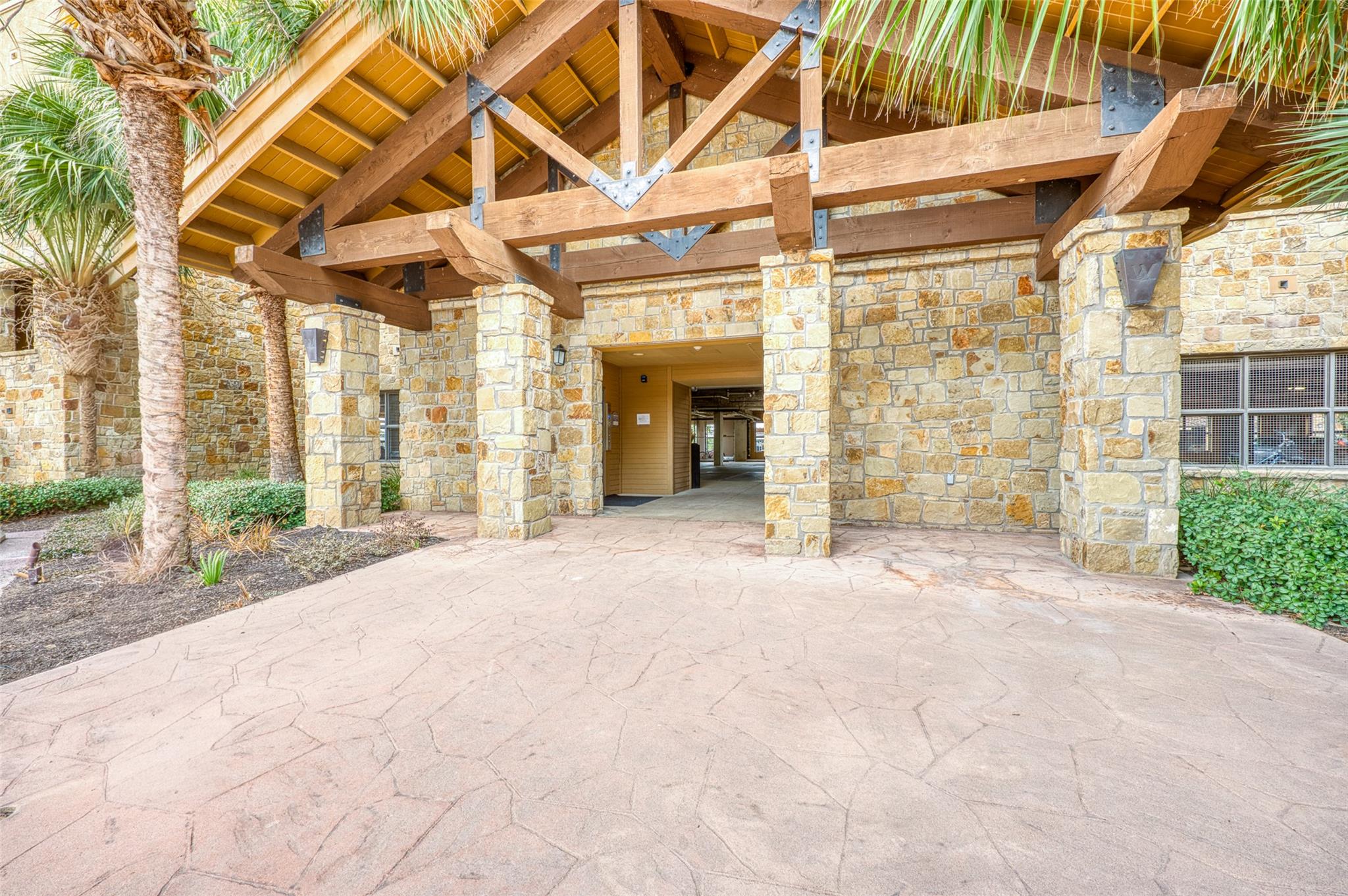 101 West Bank # 64, Horseshoe Bay, TX 78657