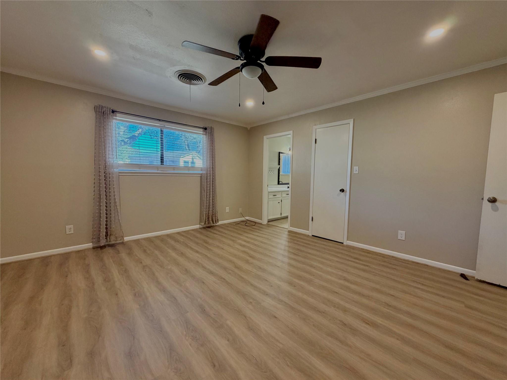 1203 Hollis Dr, Brenham, TX 77833