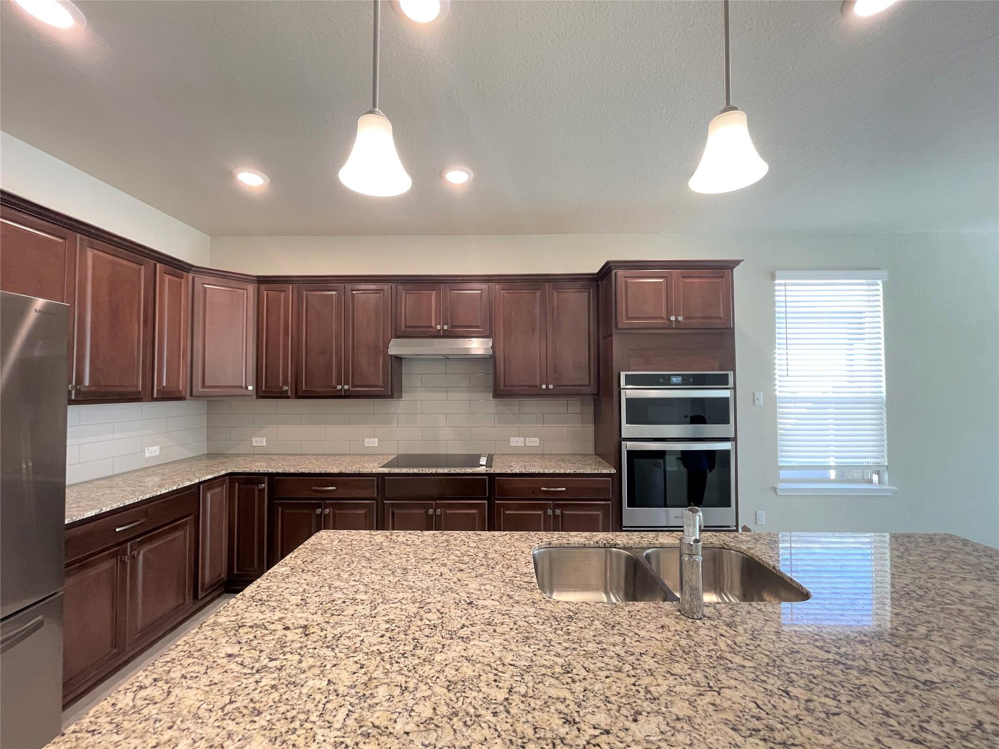 809 Mourning Dove Ln, Leander, TX 78641