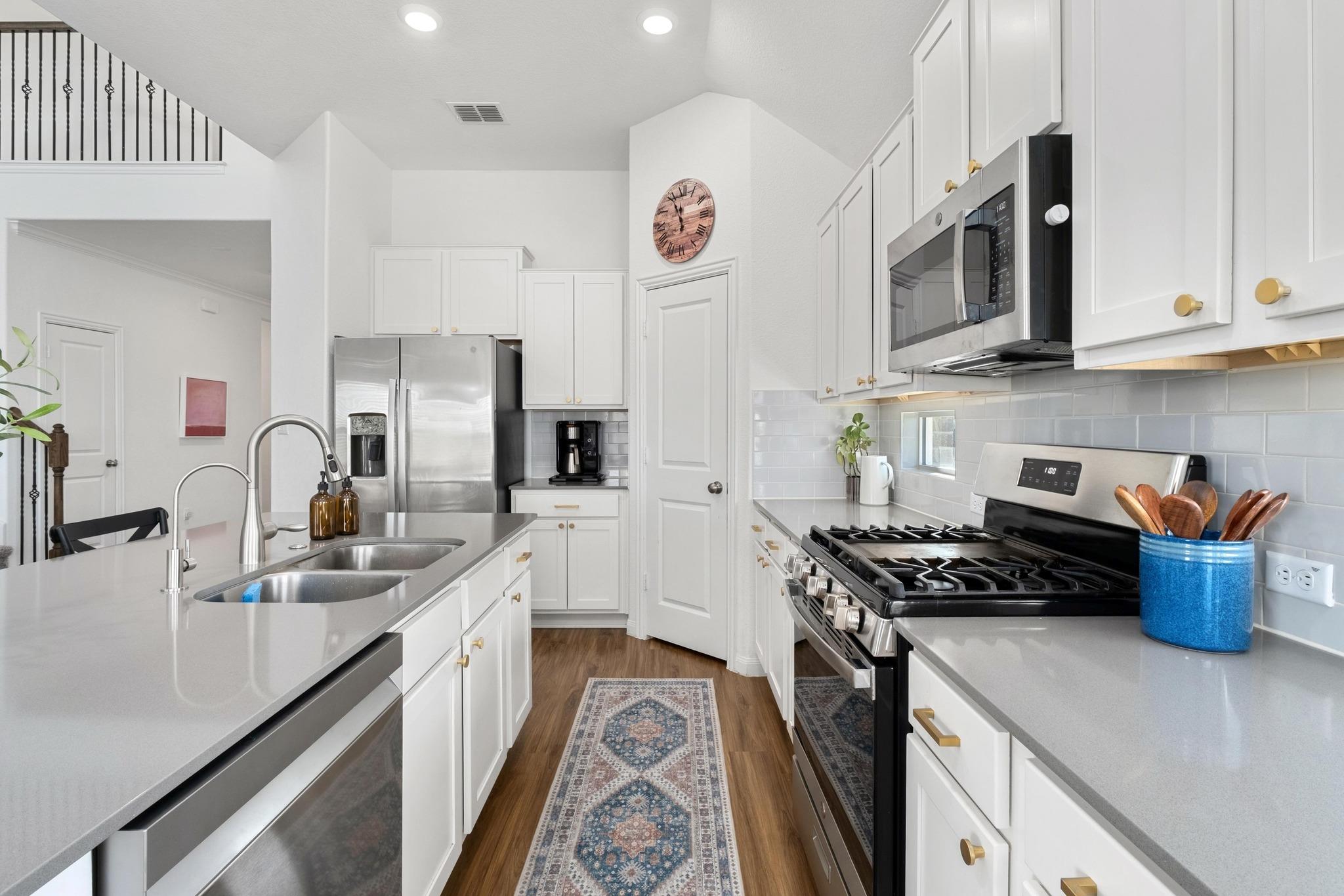 310 Garcitas Cv # 299, Austin, TX 78748