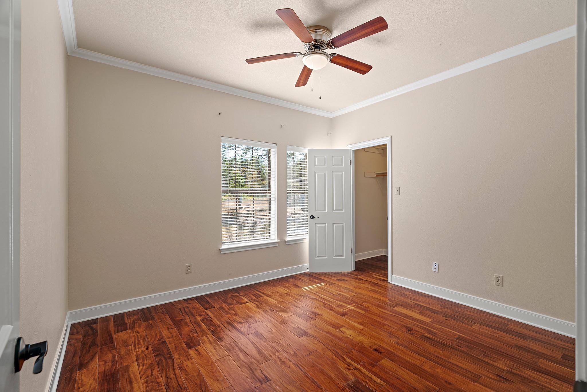 128 Mockingbird Ln, Georgetown, TX 78633