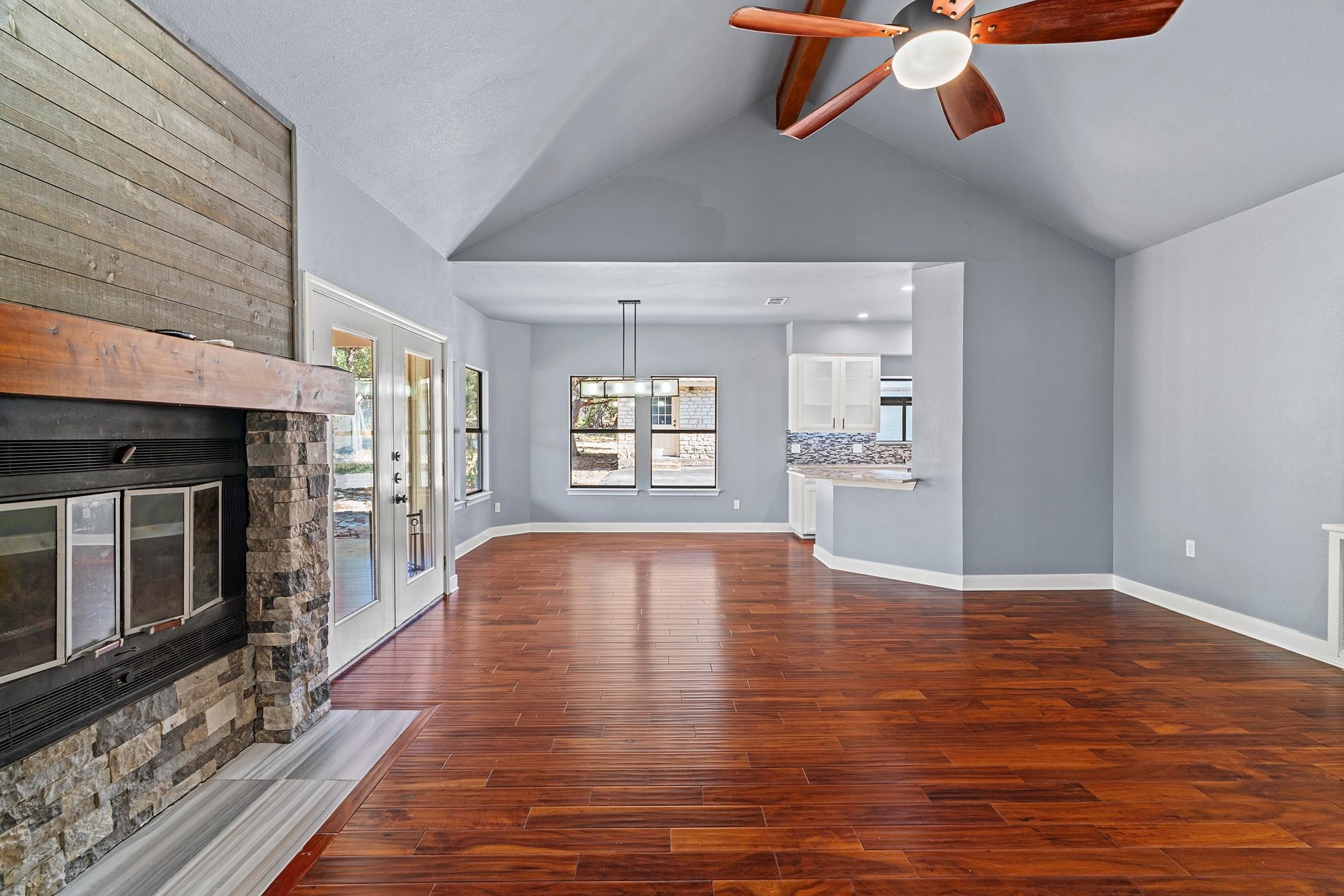 128 Mockingbird Ln, Georgetown, TX 78633