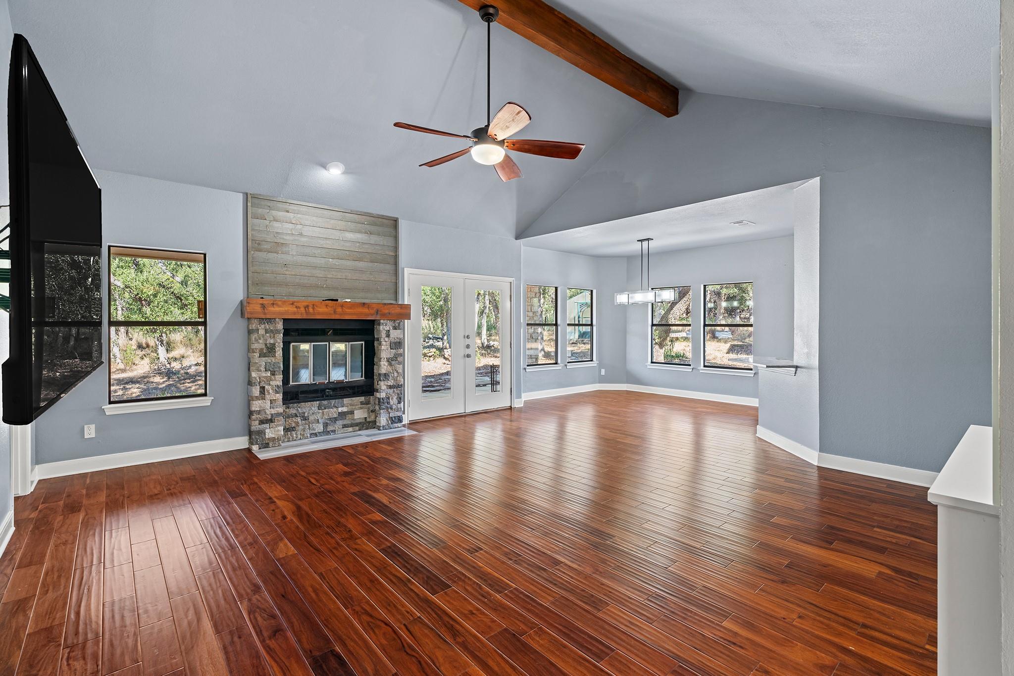 128 Mockingbird Ln, Georgetown, TX 78633