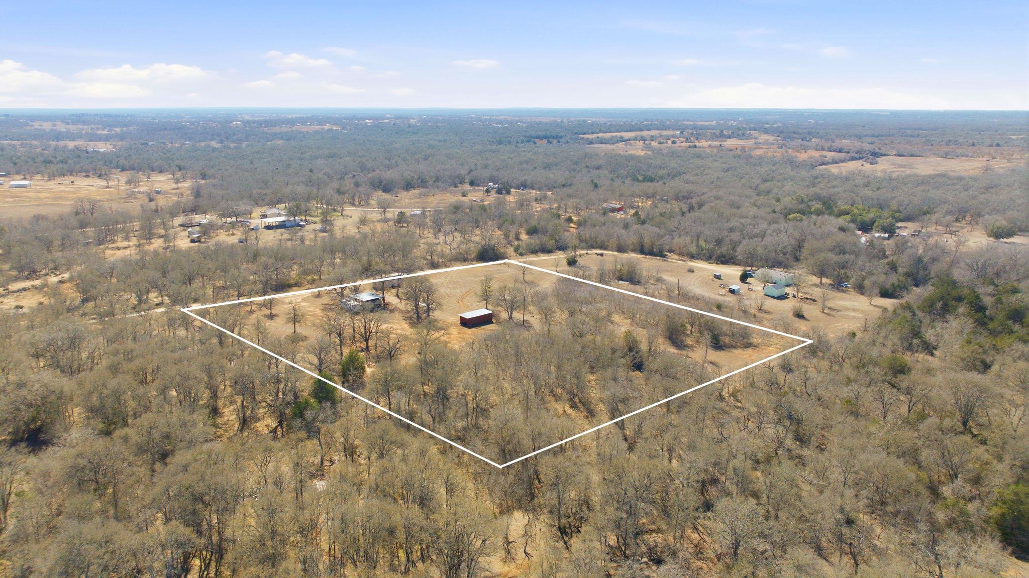 103 Martinez Ln, Dale, TX 78616