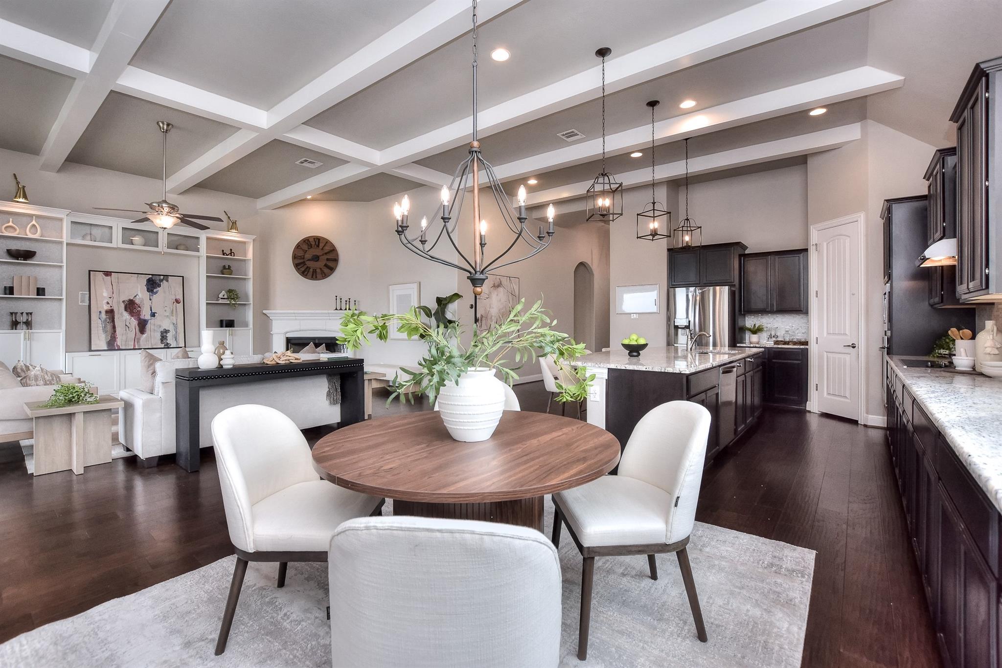 921 Wolcott Dr, Leander, TX 78641