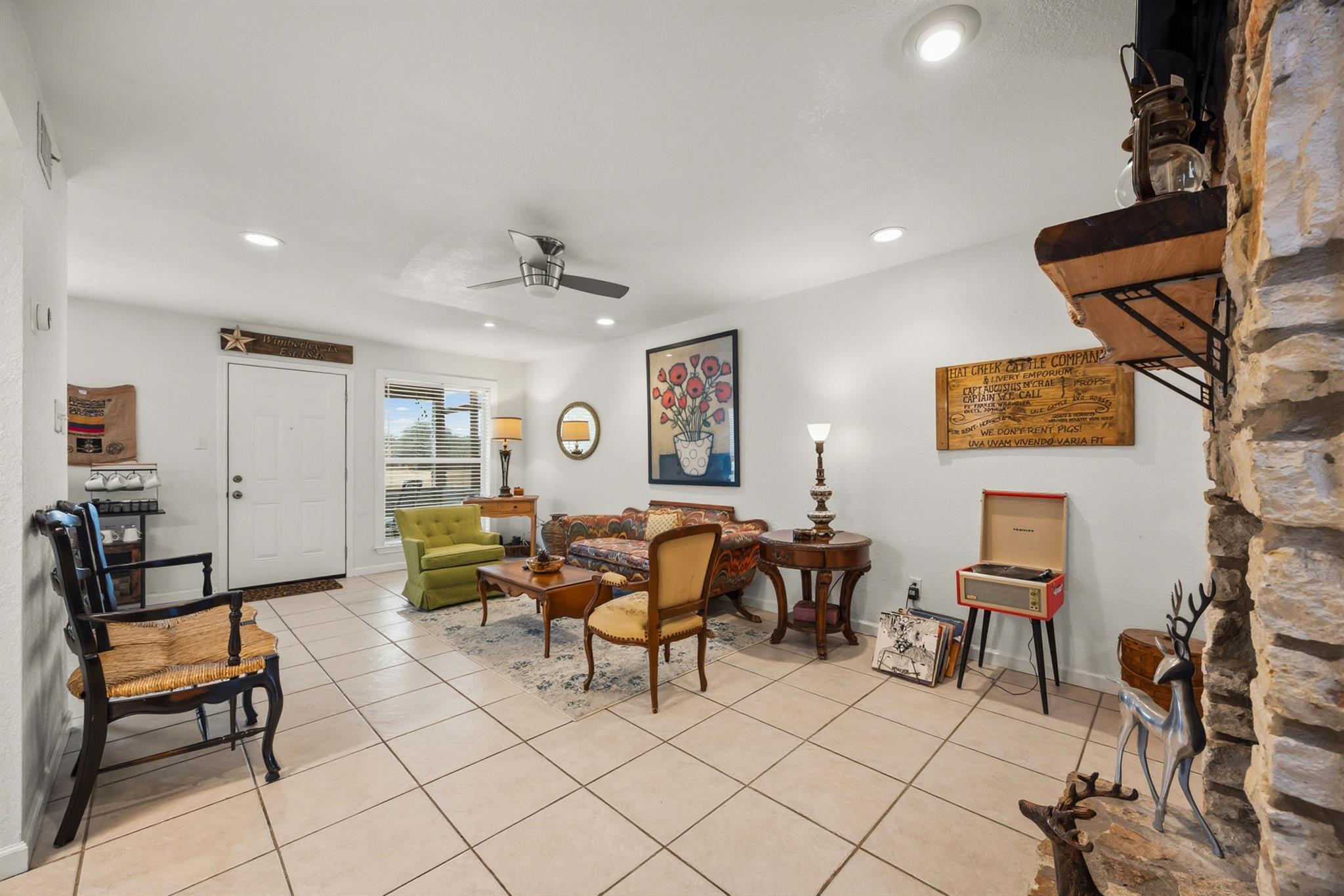 4 Cypress Fairway Vlg, Wimberley, TX 78676