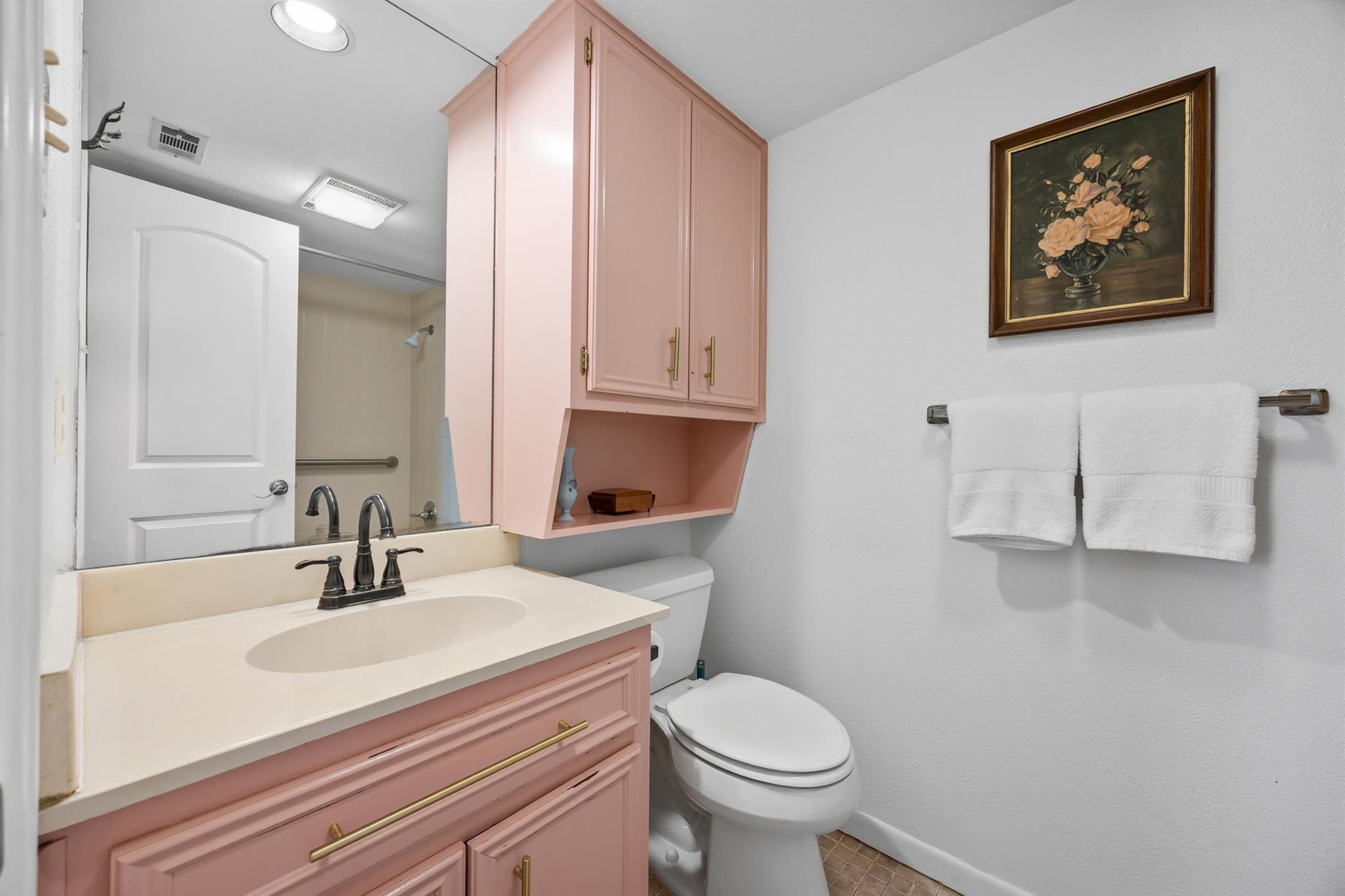 4 Cypress Fairway Vlg, Wimberley, TX 78676