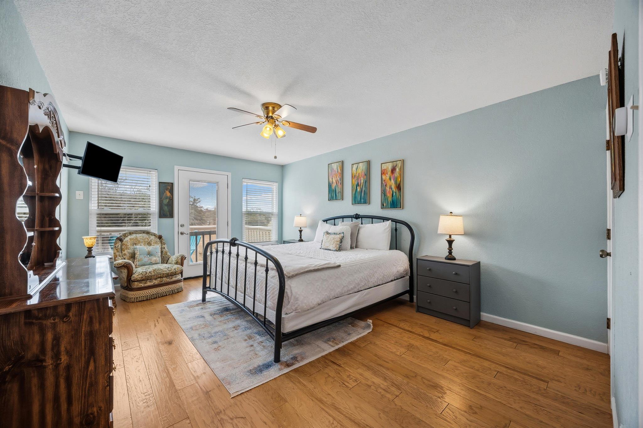 4 Cypress Fairway Vlg, Wimberley, TX 78676