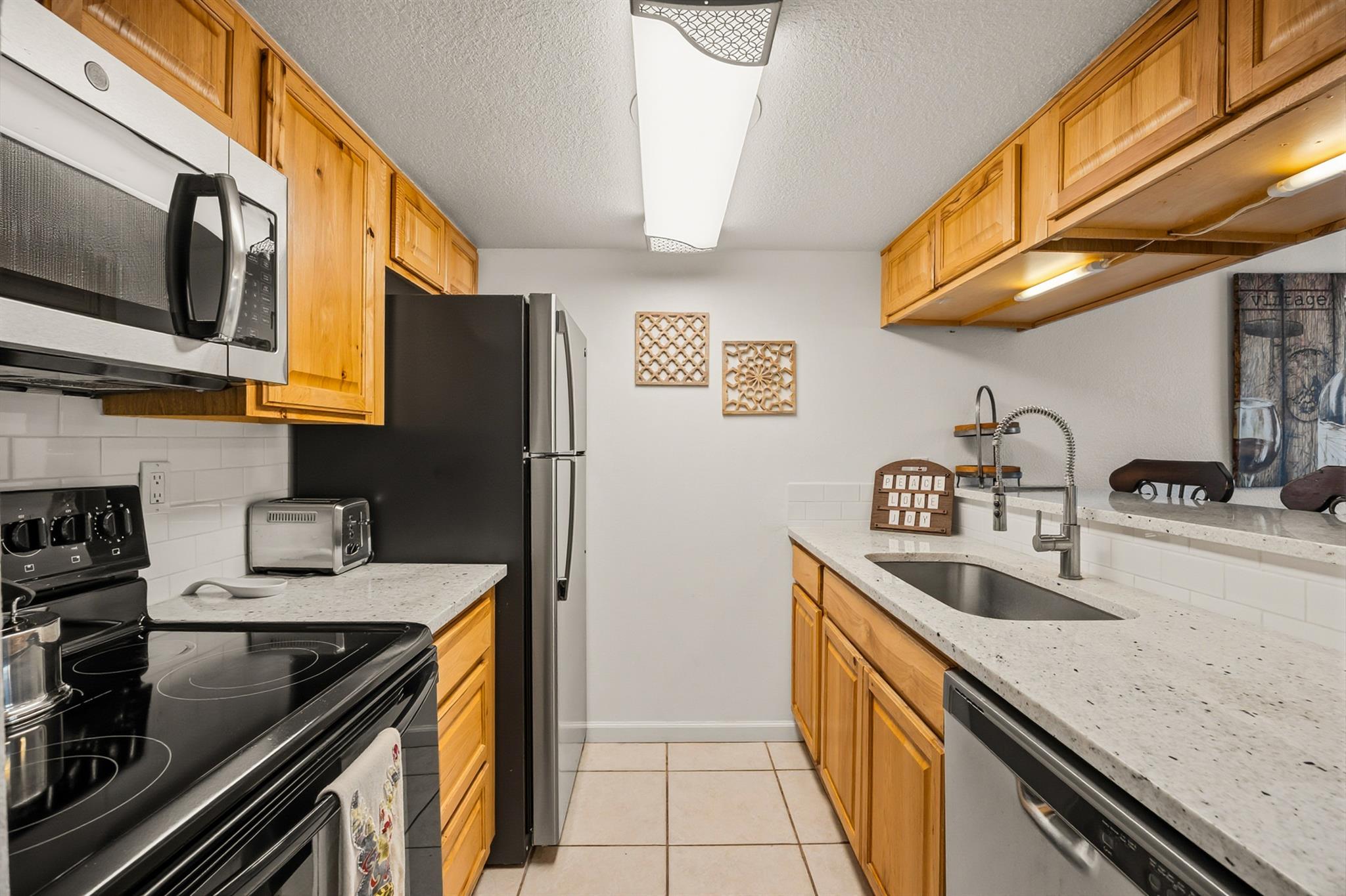 4 Cypress Fairway Vlg, Wimberley, TX 78676