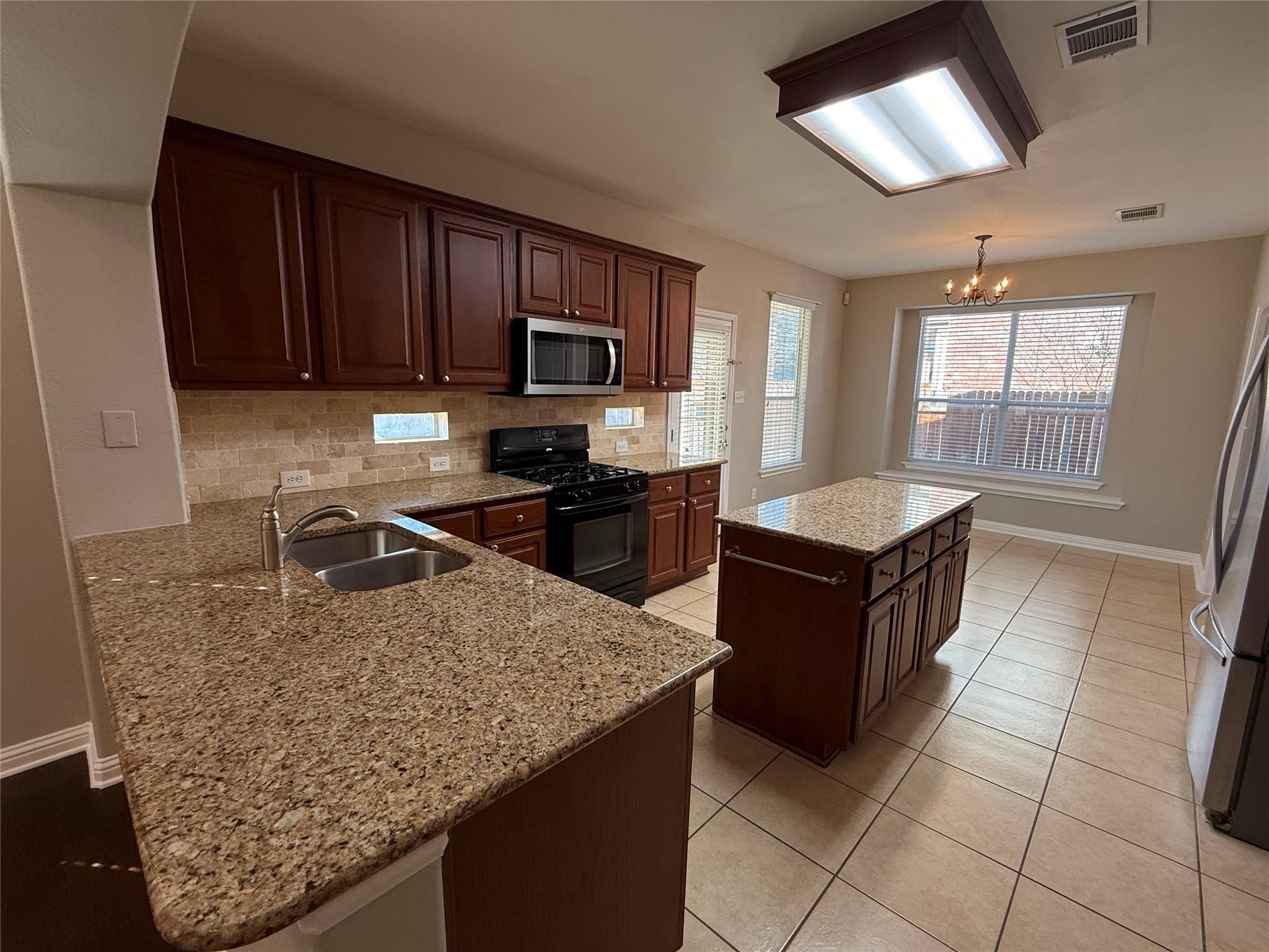 3721 Gentle Winds Ln, Round Rock, TX 78681