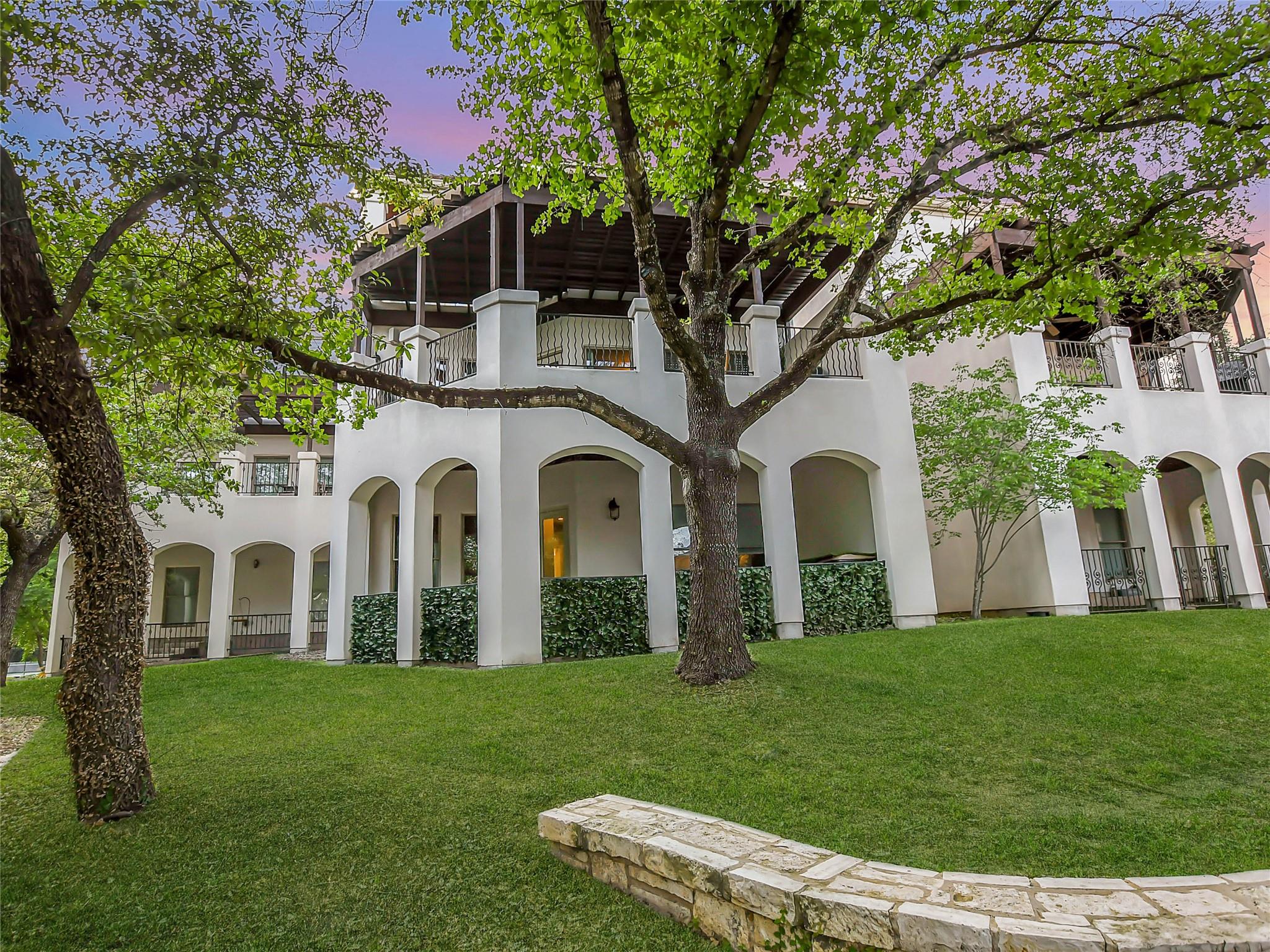 1910 Rue De St Tropez # 4, Austin, TX 78746