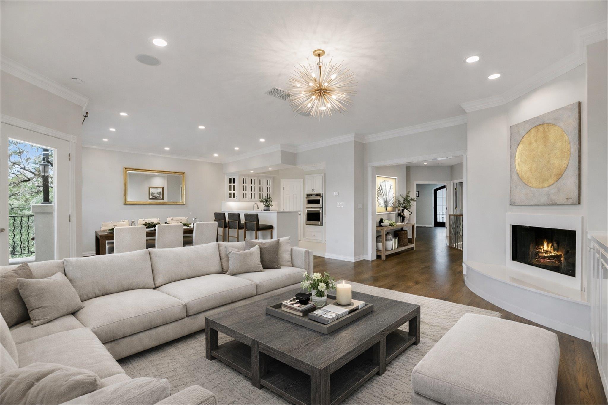 1910 Rue De St Tropez # 4, Austin, TX 78746