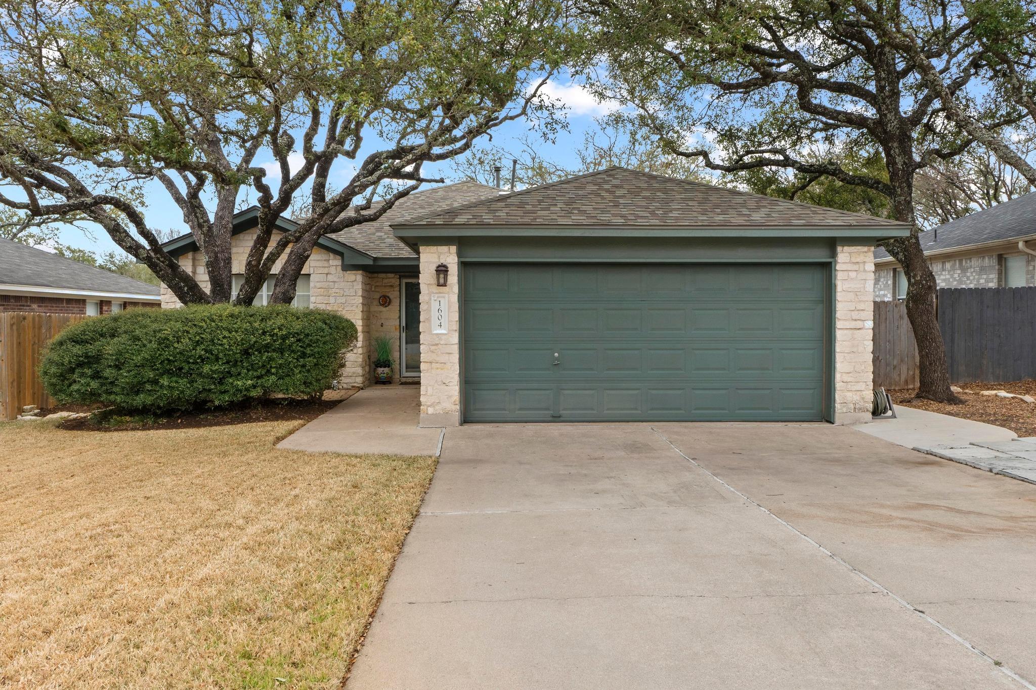 1604 Carriage Hills Trl, Cedar Park, TX 78613