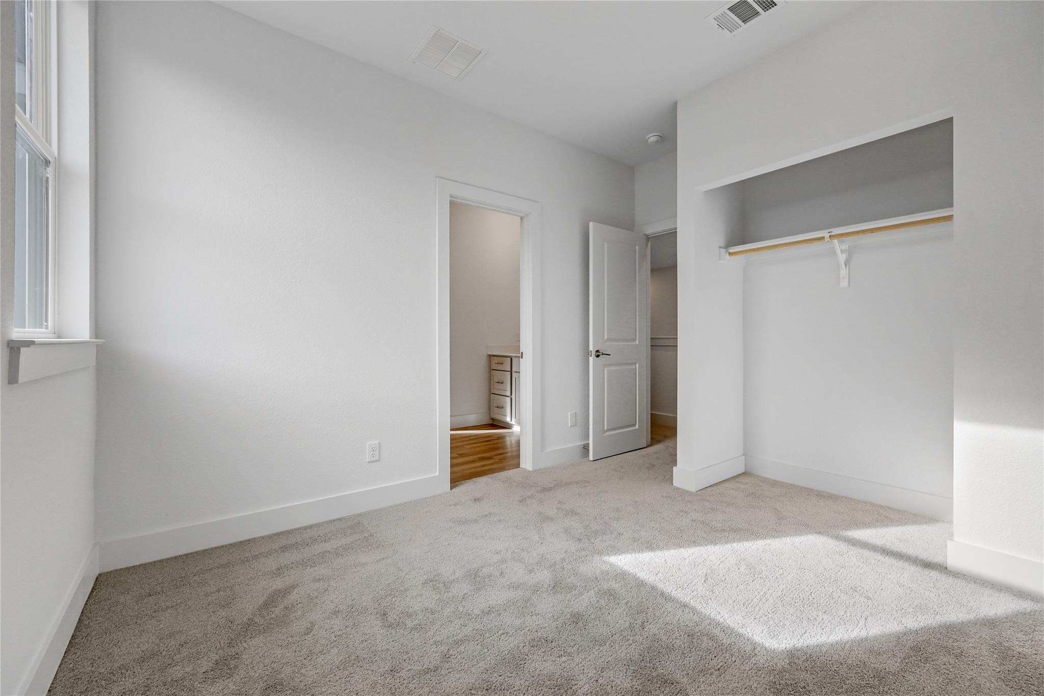 20110 Lee Ln, Lago Vista, TX 78645