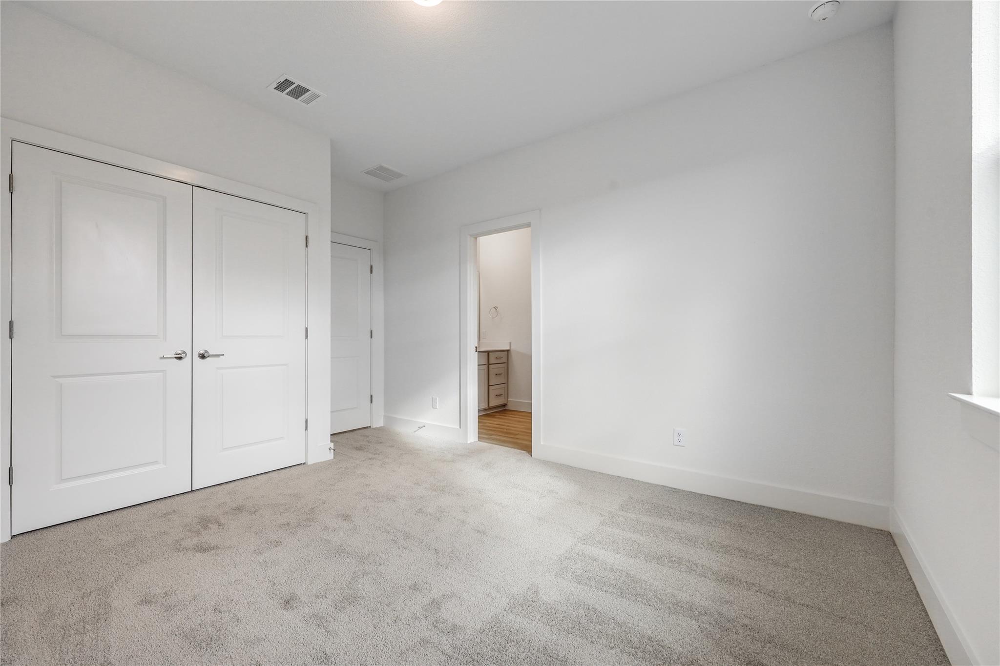 20110 Lee Ln, Lago Vista, TX 78645