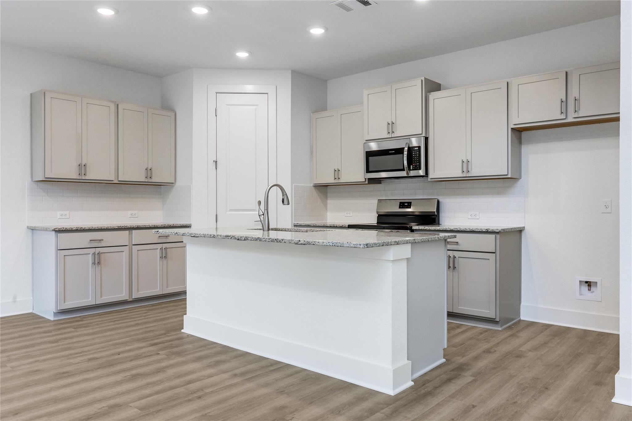 20110 Lee Ln, Lago Vista, TX 78645