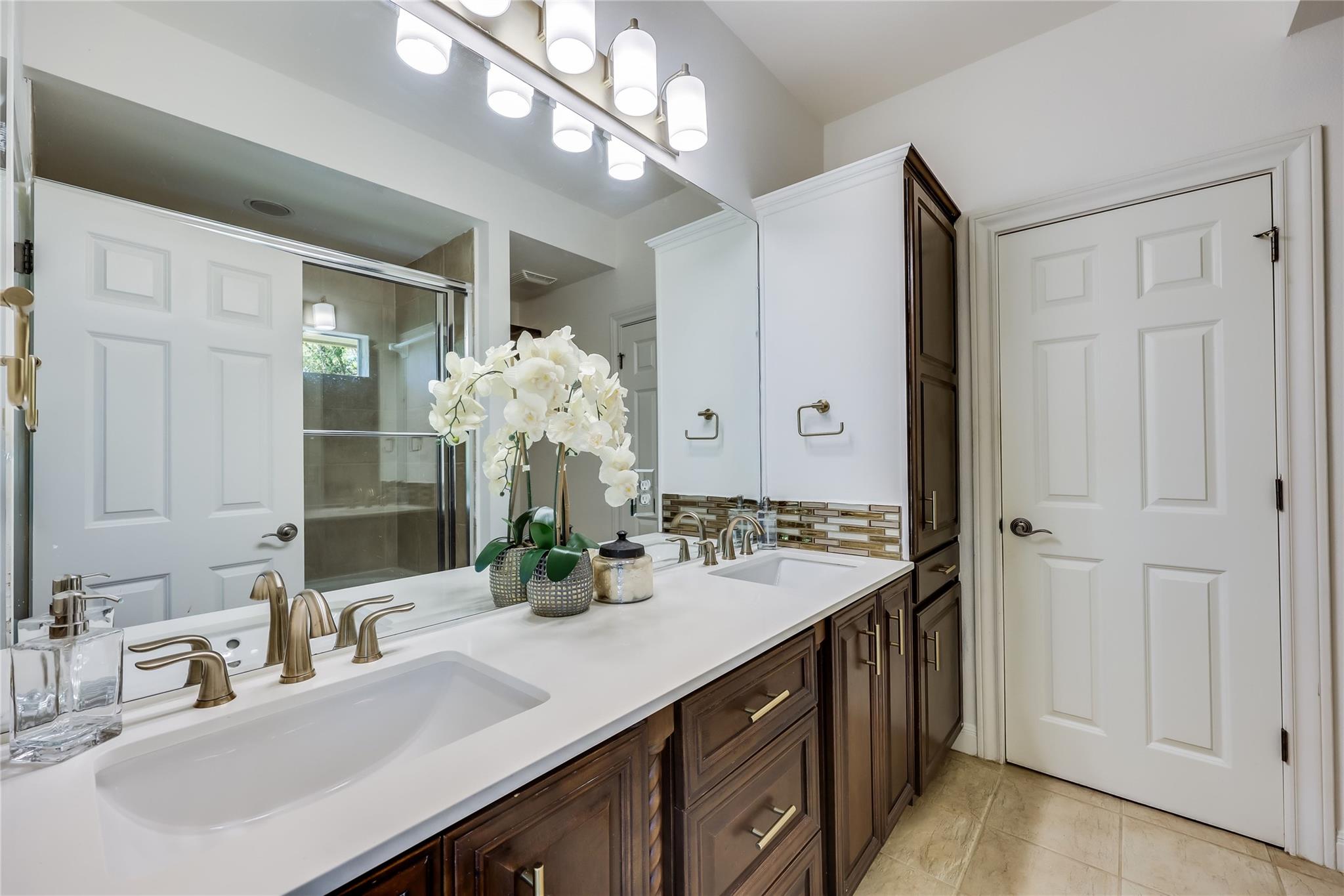 5605 Creek Mdws Cv # A, Austin, TX 78731