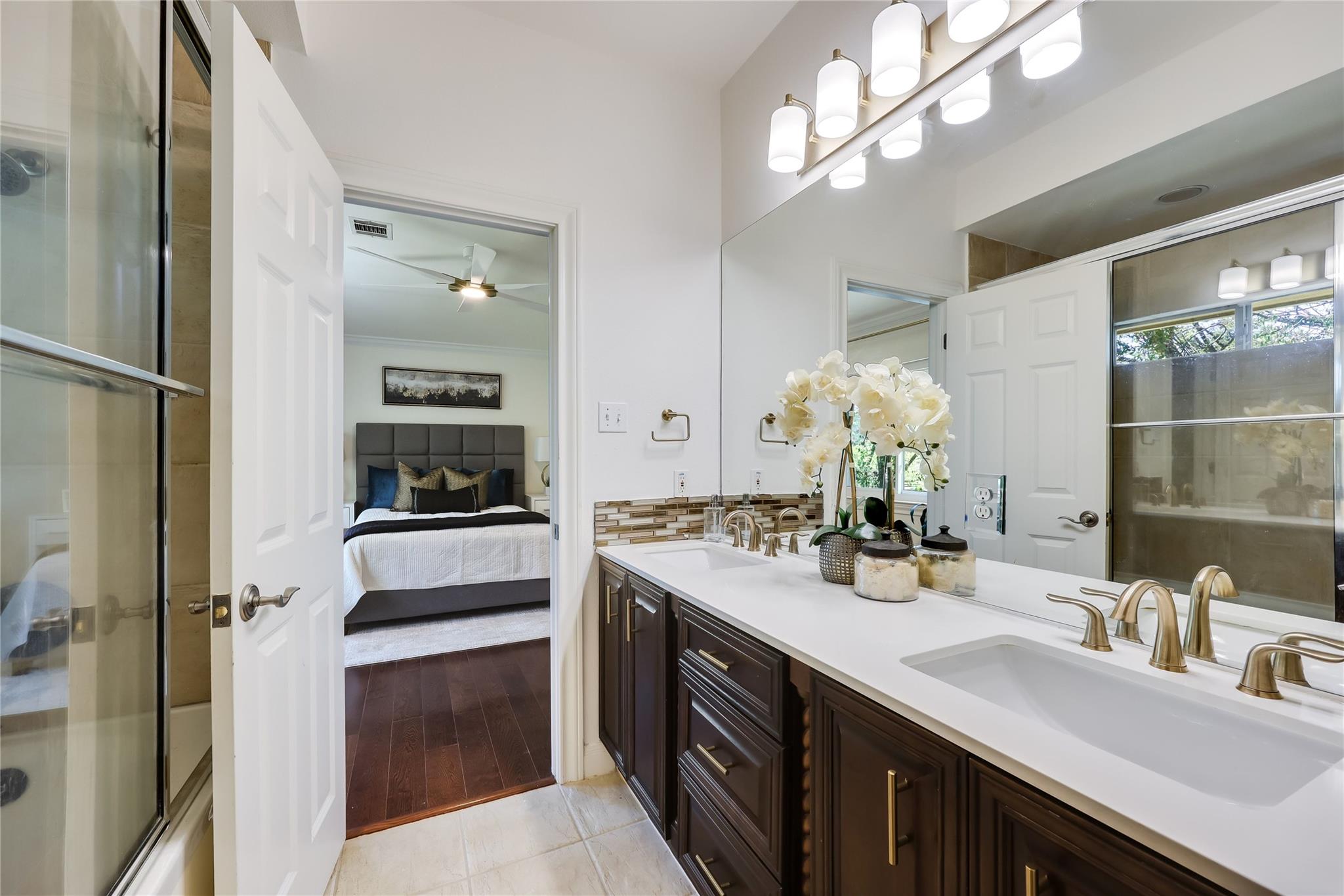 5605 Creek Mdws Cv # A, Austin, TX 78731