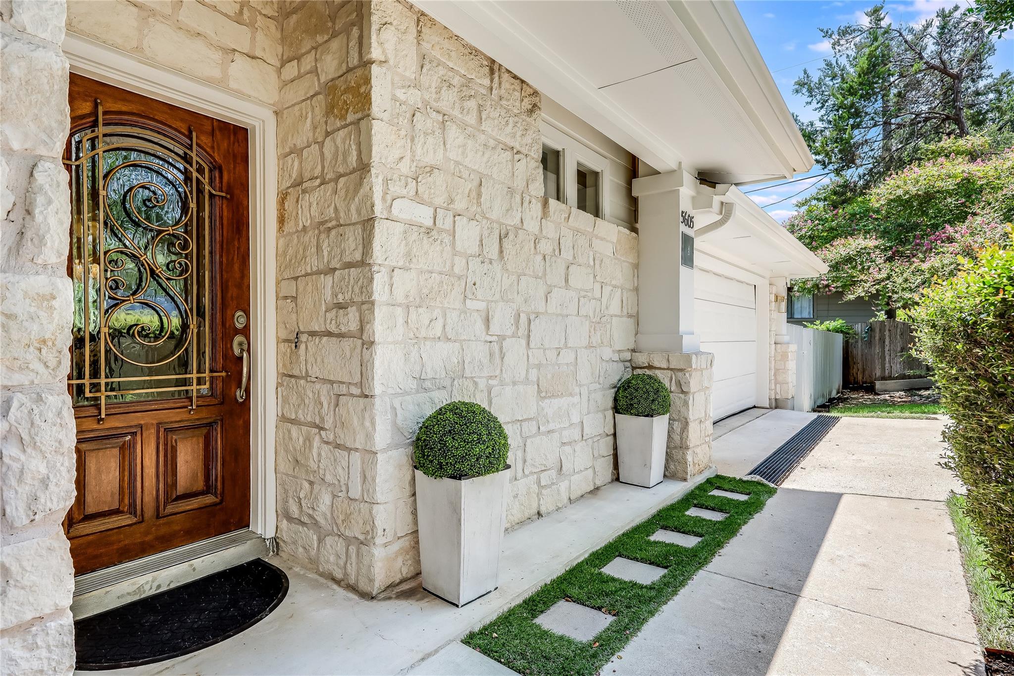 5605 Creek Mdws Cv # A, Austin, TX 78731