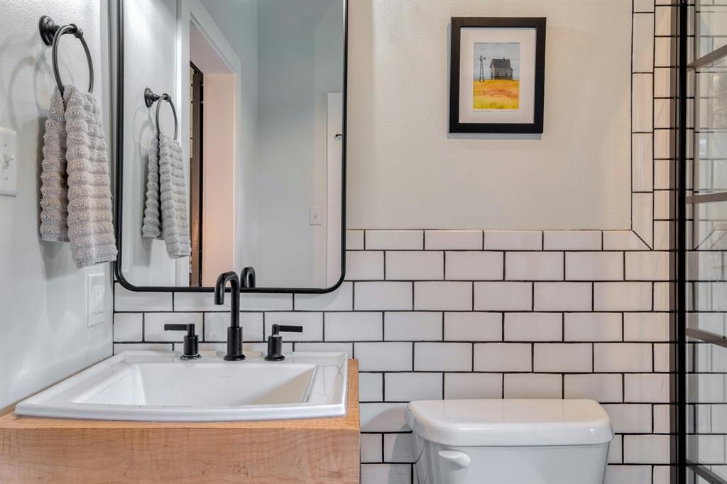 1012 Speegle St, Taylor, TX 76574