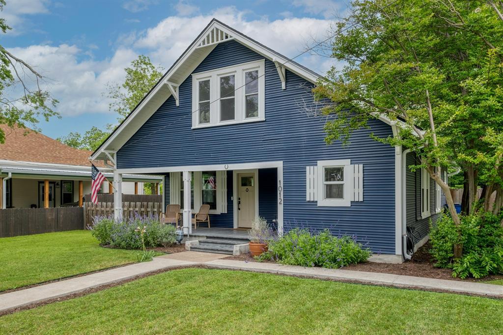 1012 Speegle St, Taylor, TX 76574