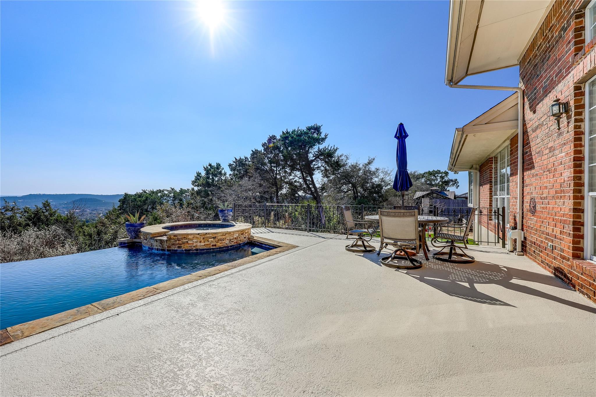 18607 White Rim Trl, Jonestown, TX 78645