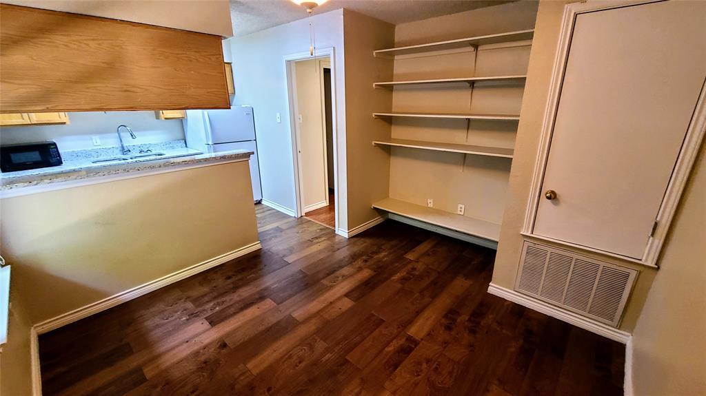 1907 Robbins Pl # 103, Austin, TX 78705