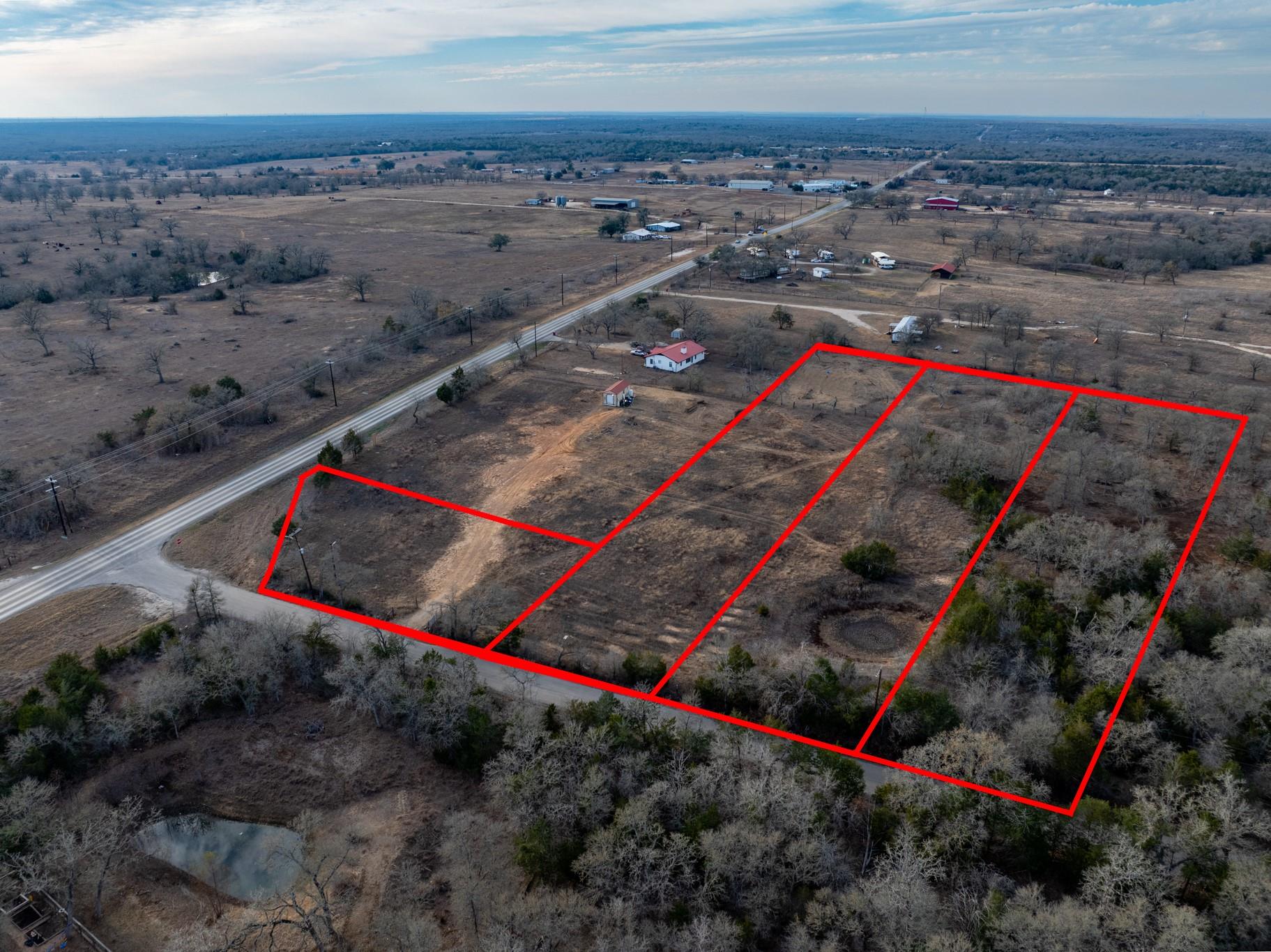 1056 High Grove Rd, Cedar Creek, TX 78612
