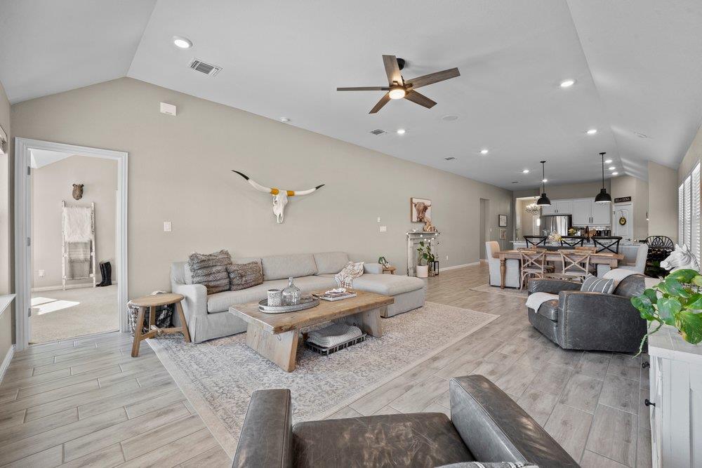 529 Cold River Run, Kyle, TX 78640