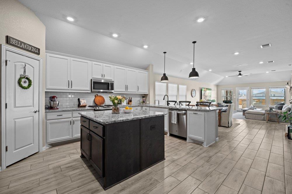 529 Cold River Run, Kyle, TX 78640