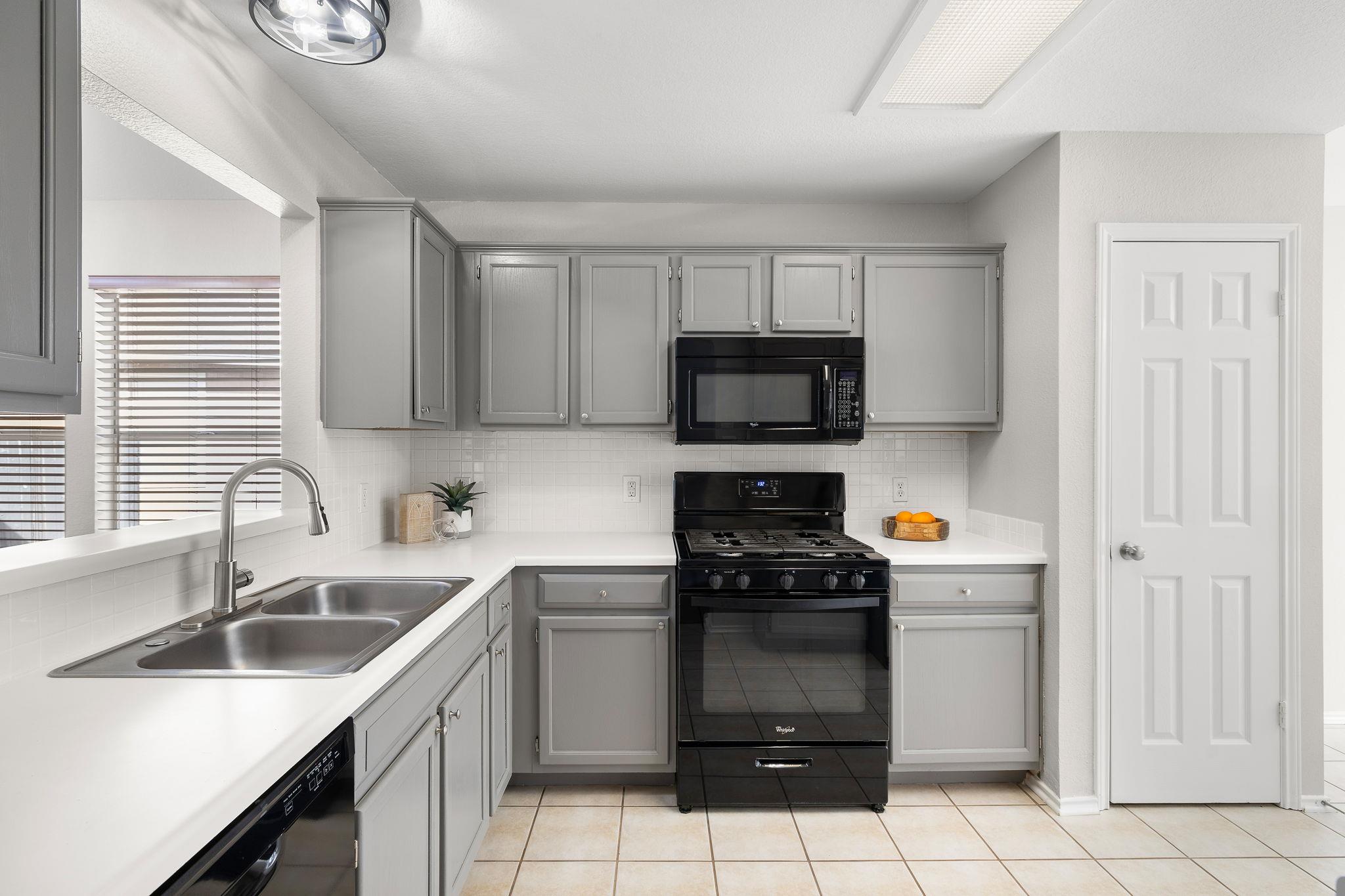 17214 BUSHMILLS Rd, Pflugerville, TX 78660