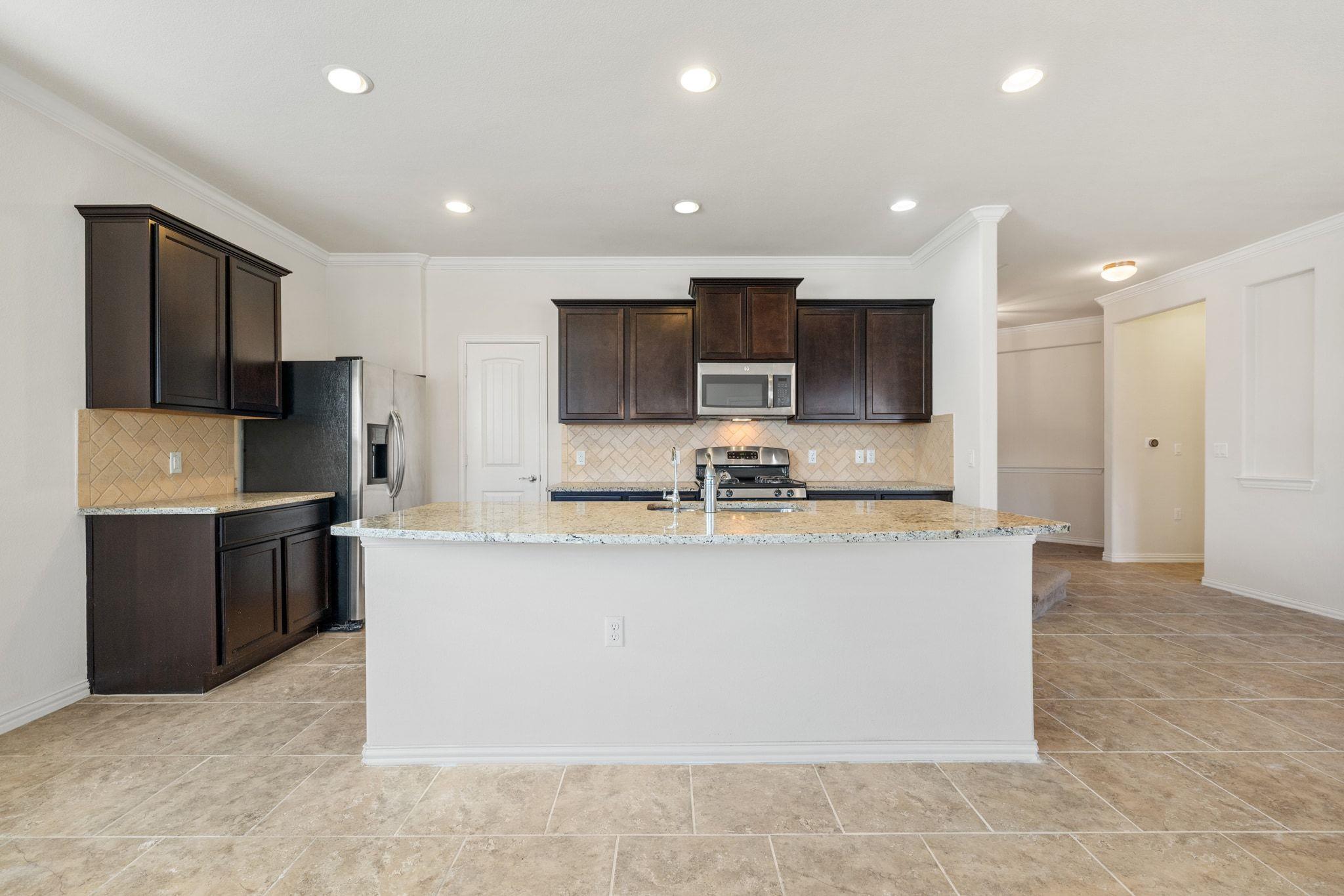 5700 Arbor Hill Ln, Austin, TX 78747